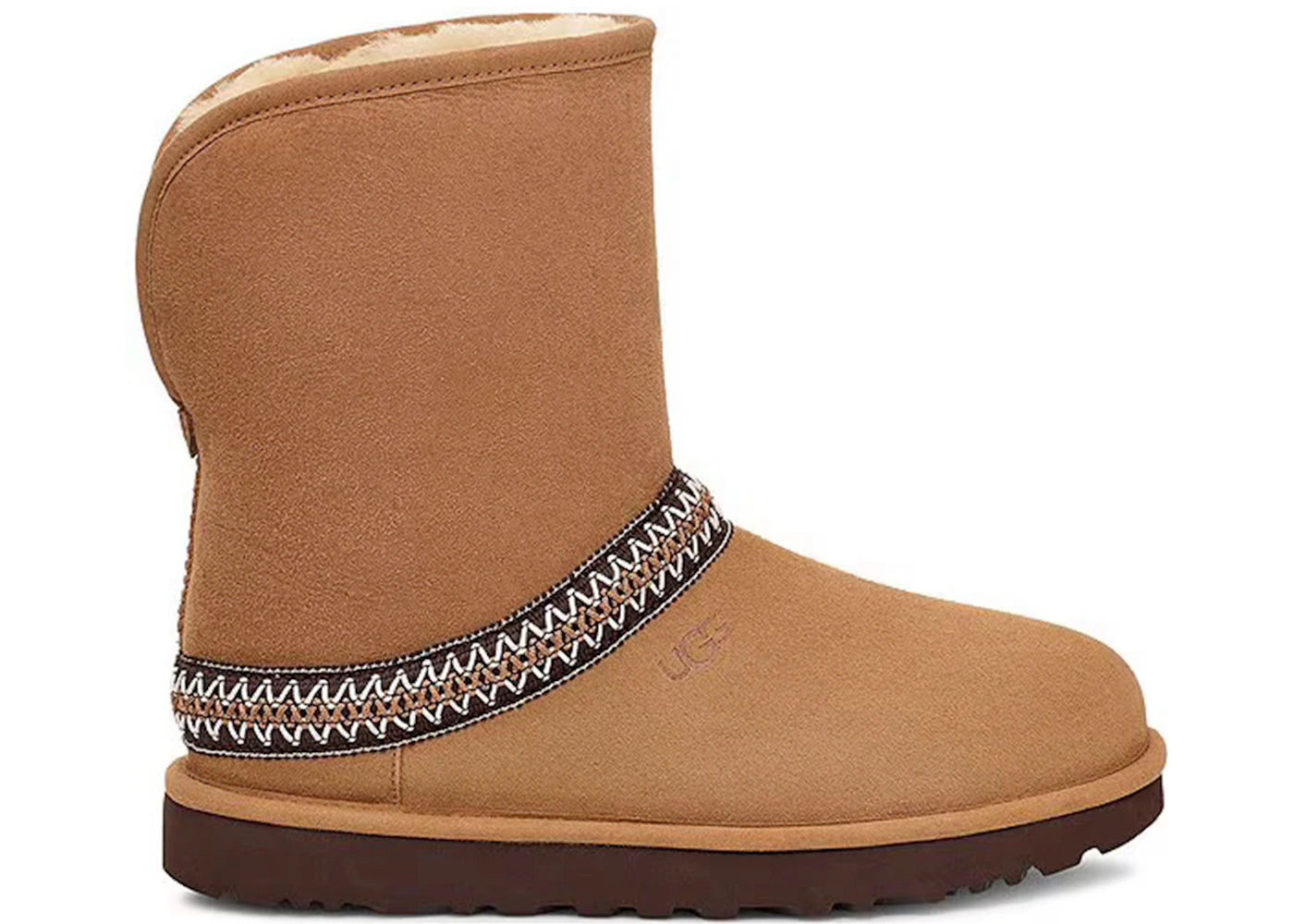 ugg classic short crescent boot chestnut (women's)