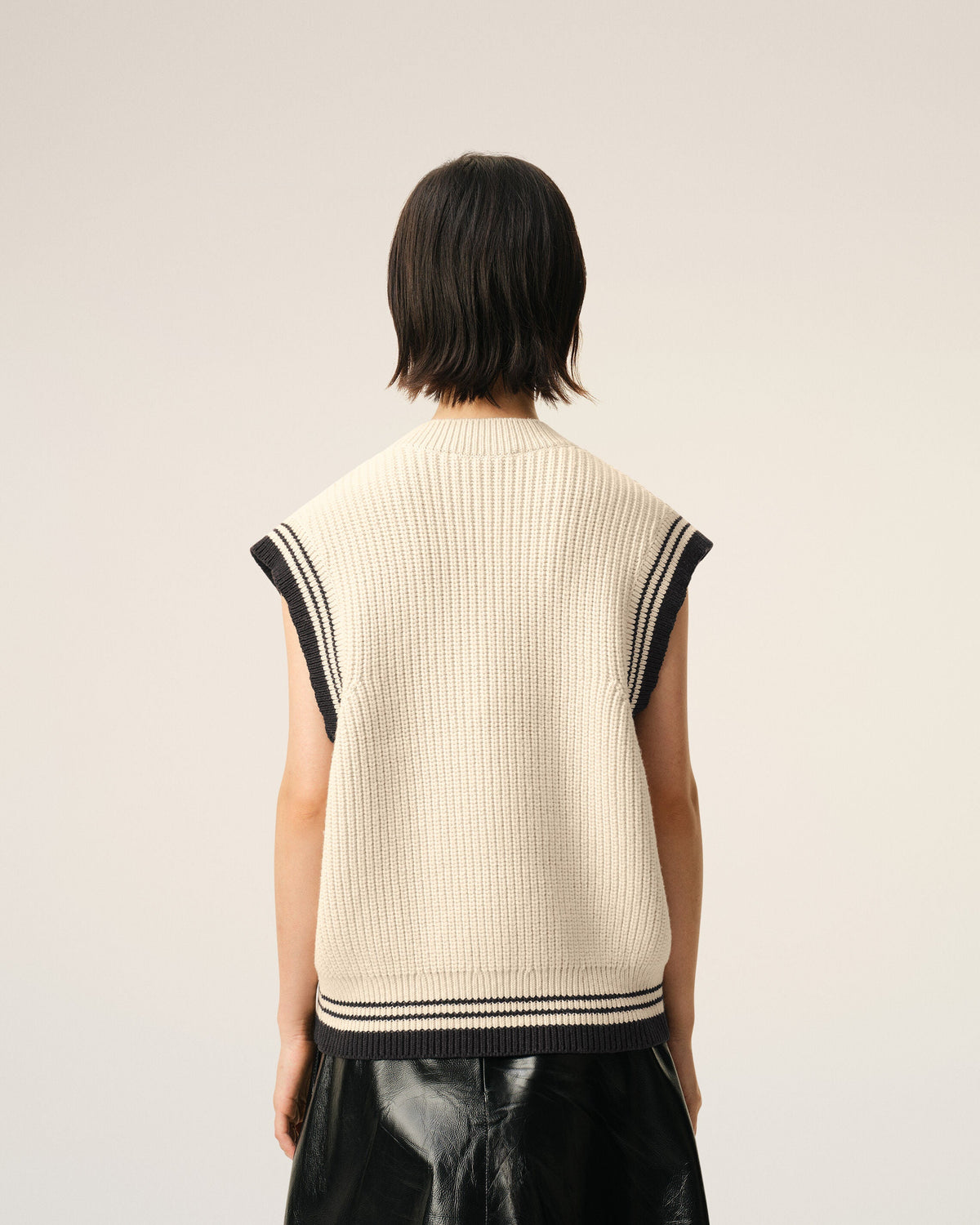 White Ribbed Wool Sleeveless Ami De Coeur Sweater