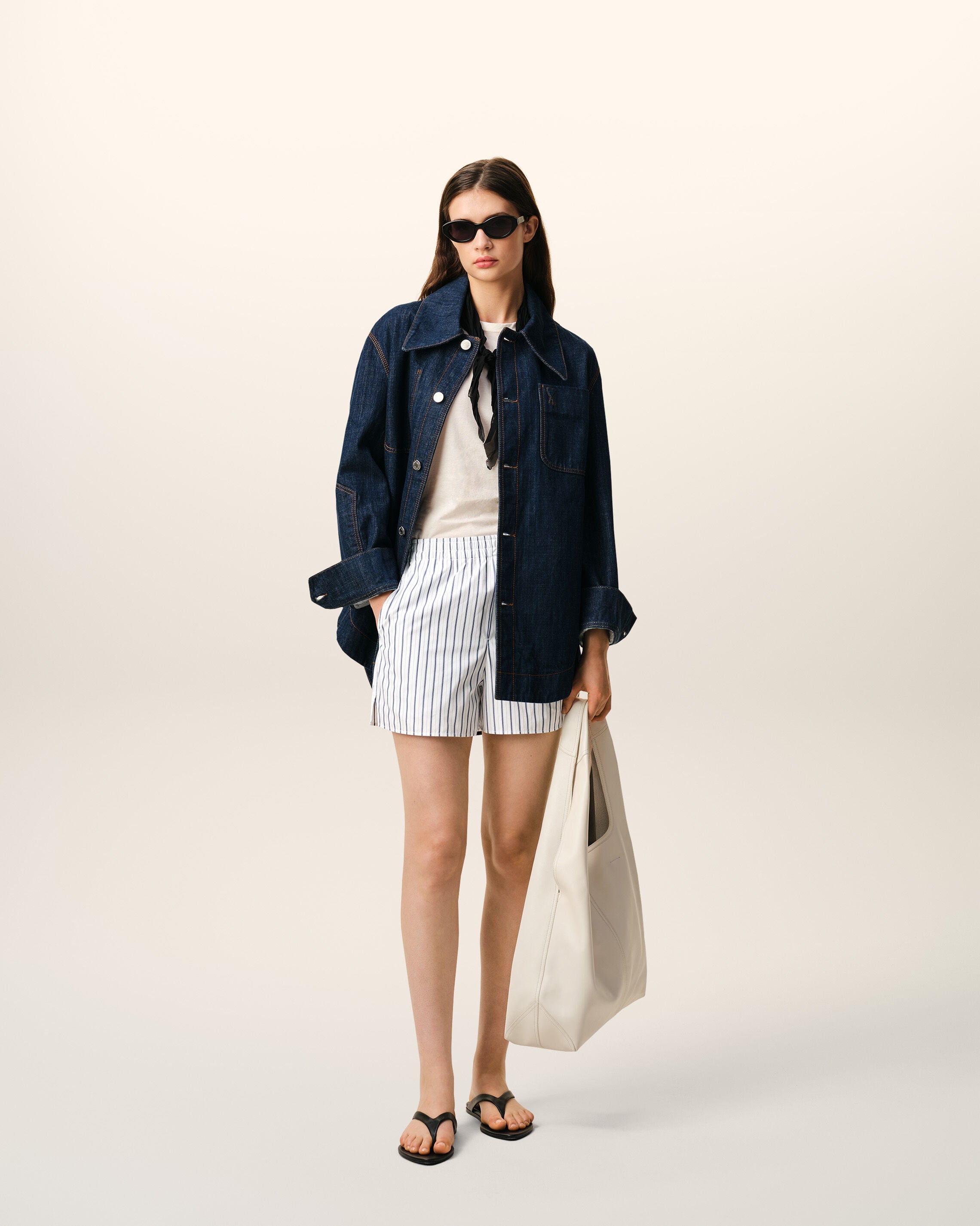 AmiParis White Cotton Elasticated Shorts