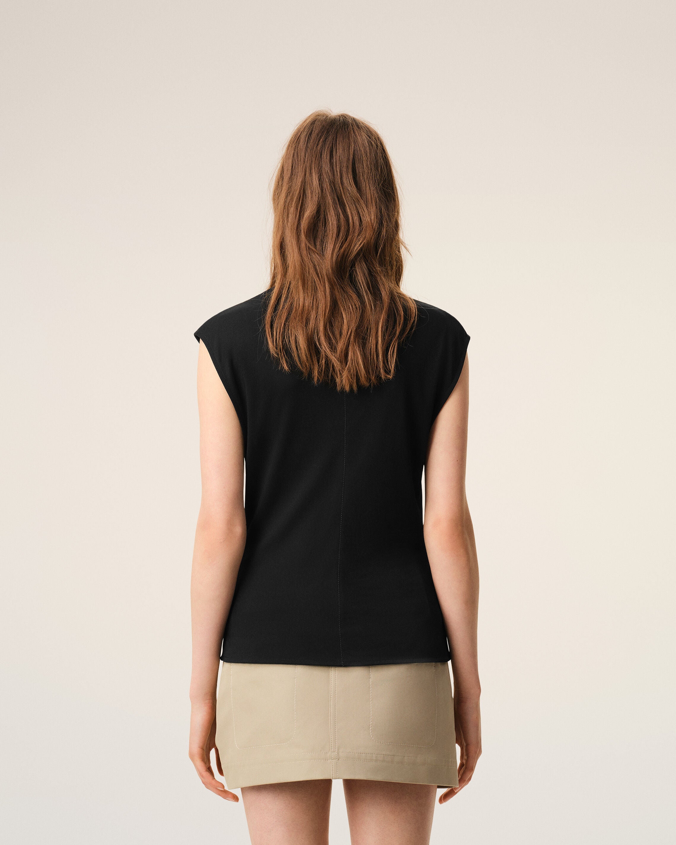 AmiParis Black Jersey Sleeveless Fitted Top