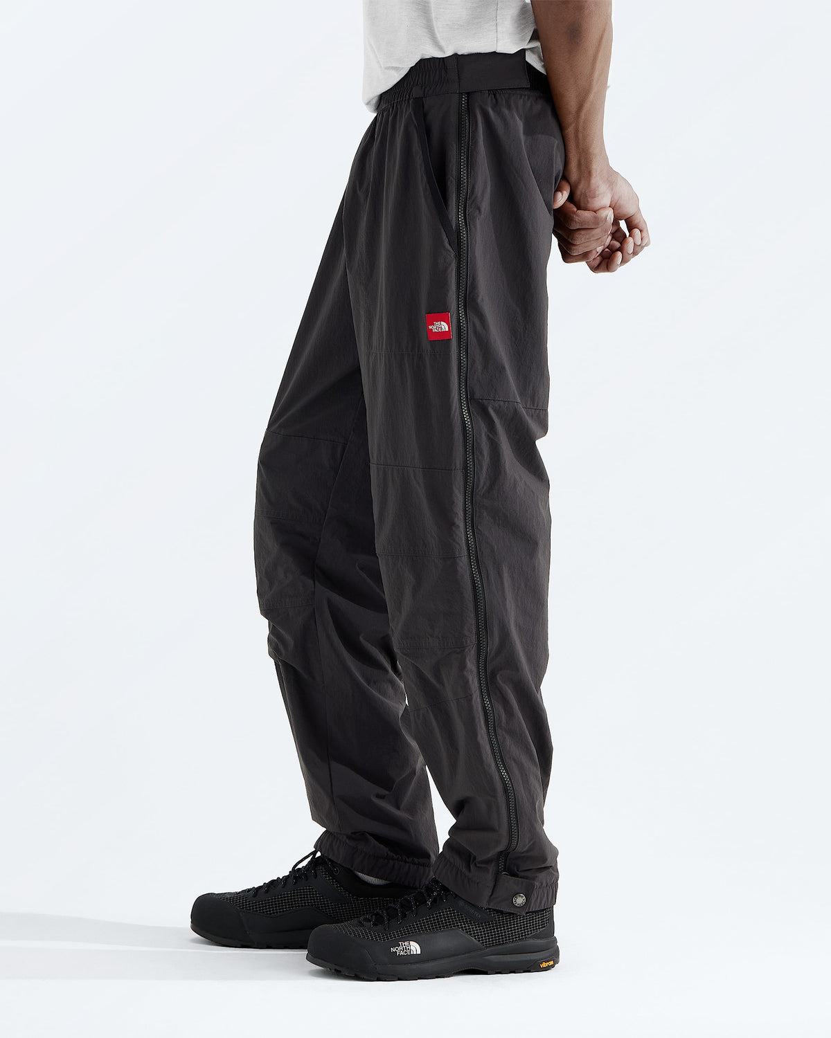 The North Face Unisex TNF™ Red Box Full-Zip Pants