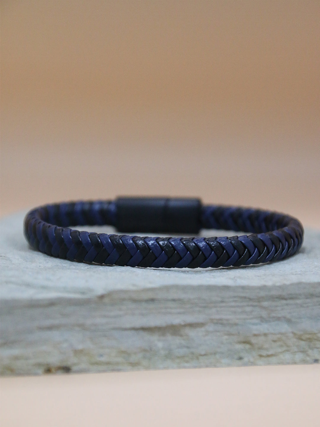 BLUE-BLACK BLEND BRACELET FOR MEN