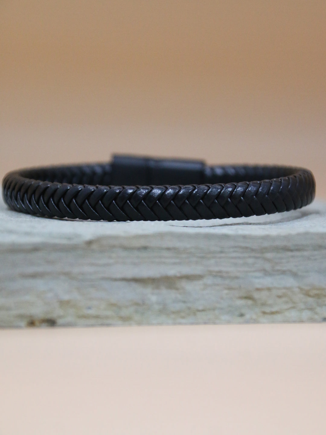 BLACK FUSION BRACELET FOR MEN