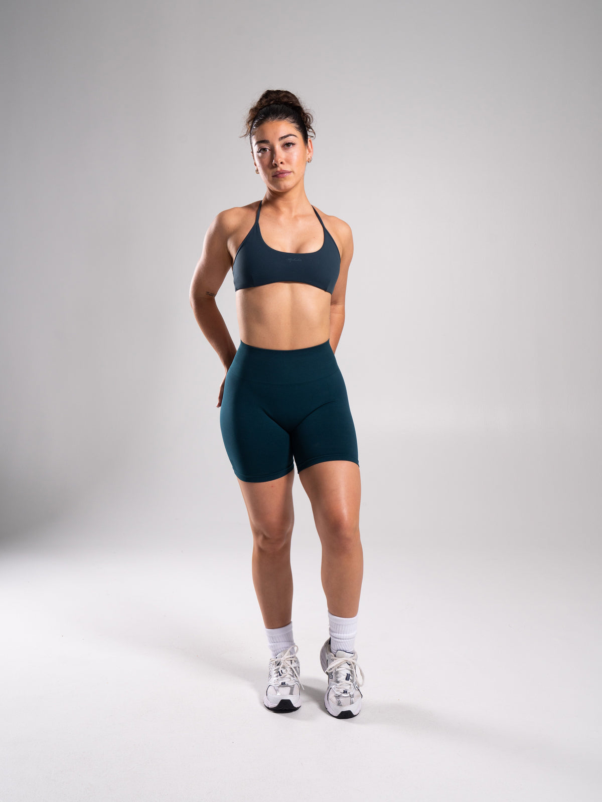 Alphalete Women's Pump High Rise Short