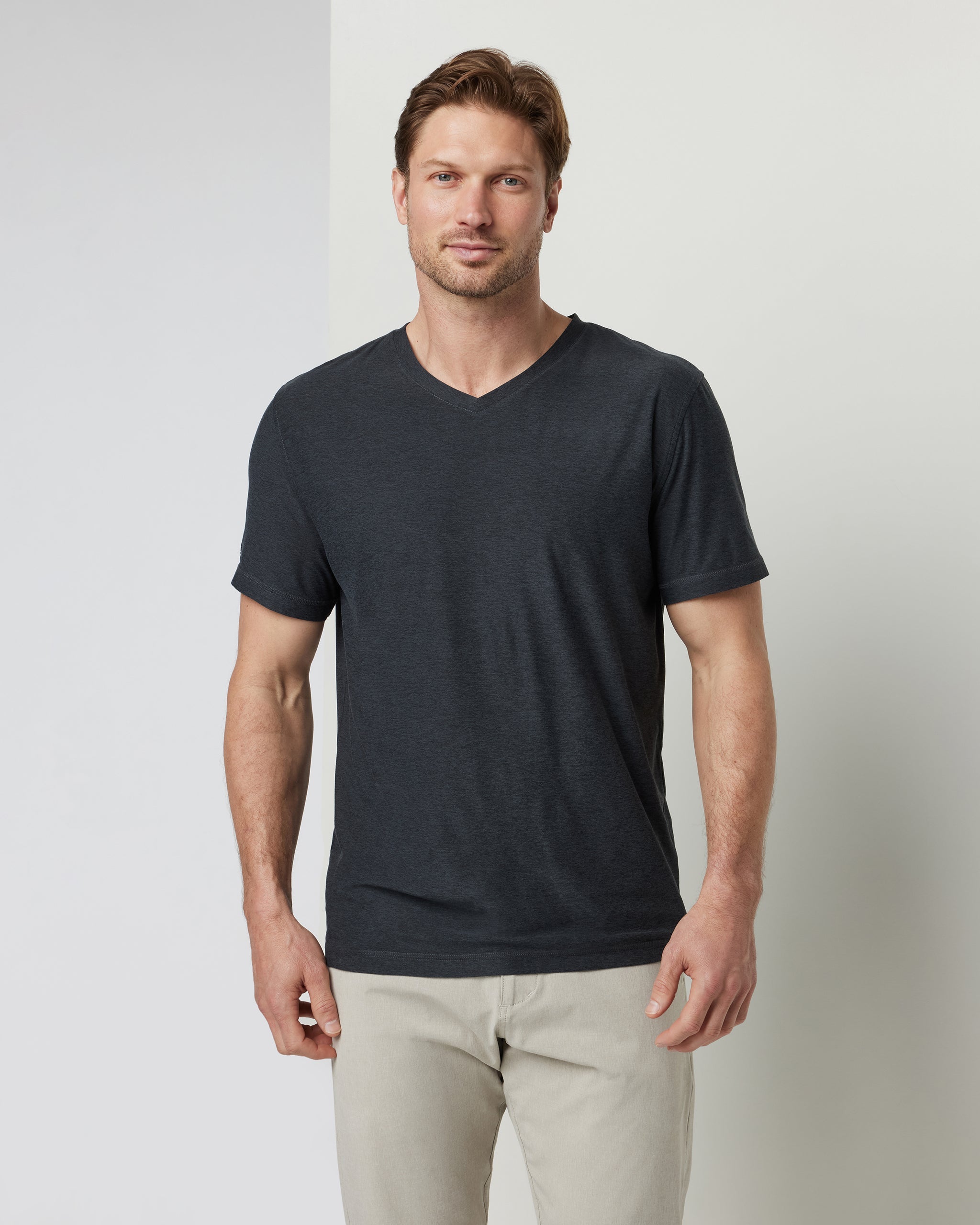Vuori Strato Tech Vneck Tee