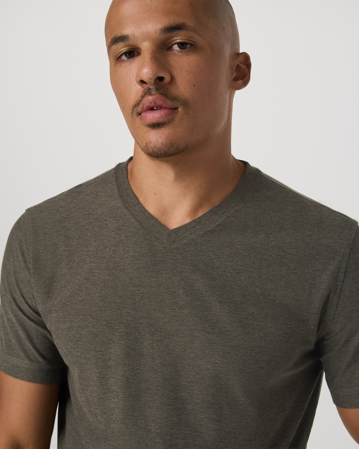 Vuori Strato Tech Vneck Tee
