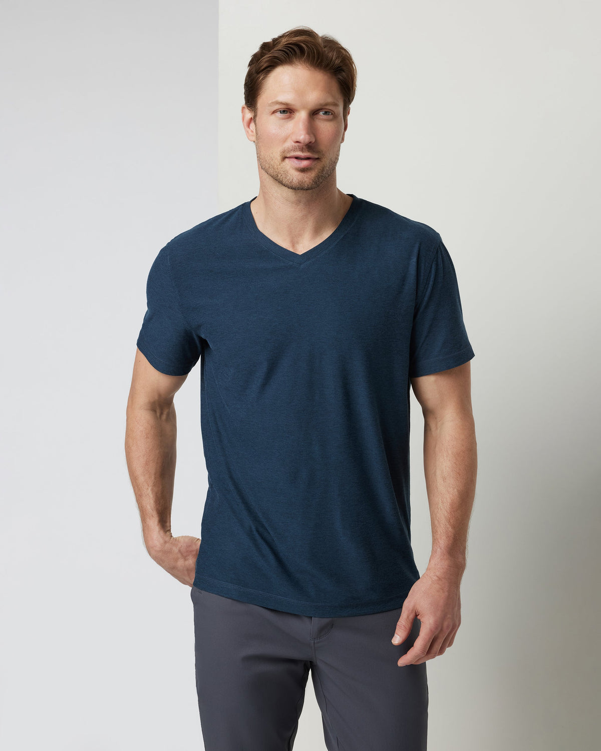 Vuori Strato Tech Vneck Tee