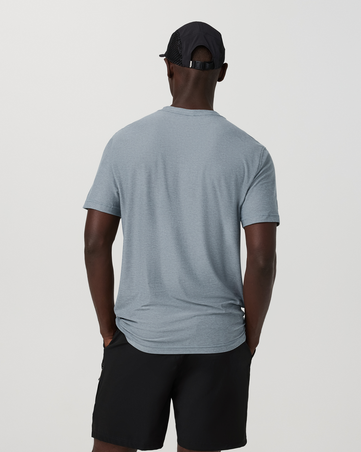 Vuori Strato Tech Vneck Tee