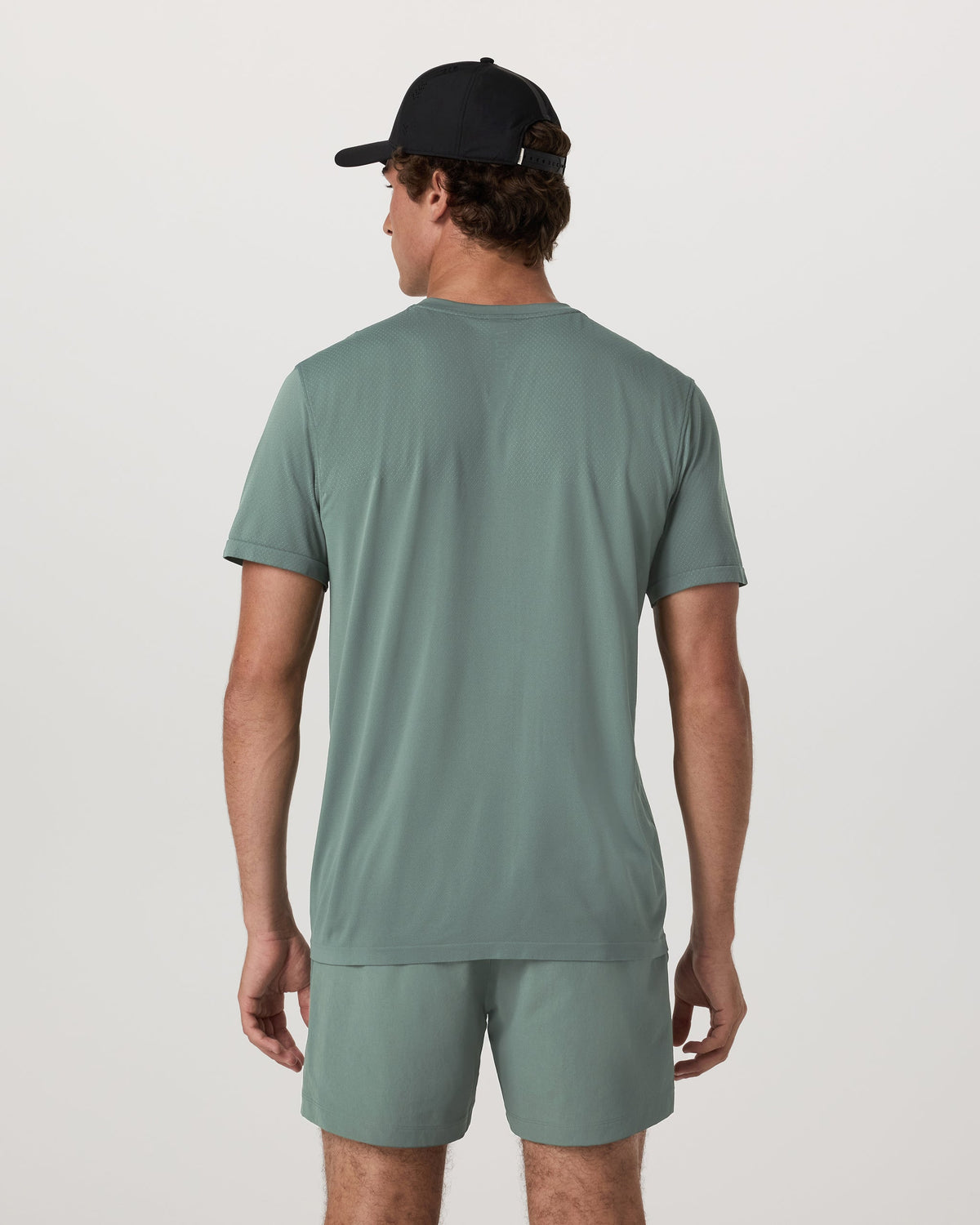 Vuori Short Sleeve Clearview Seamless Tee