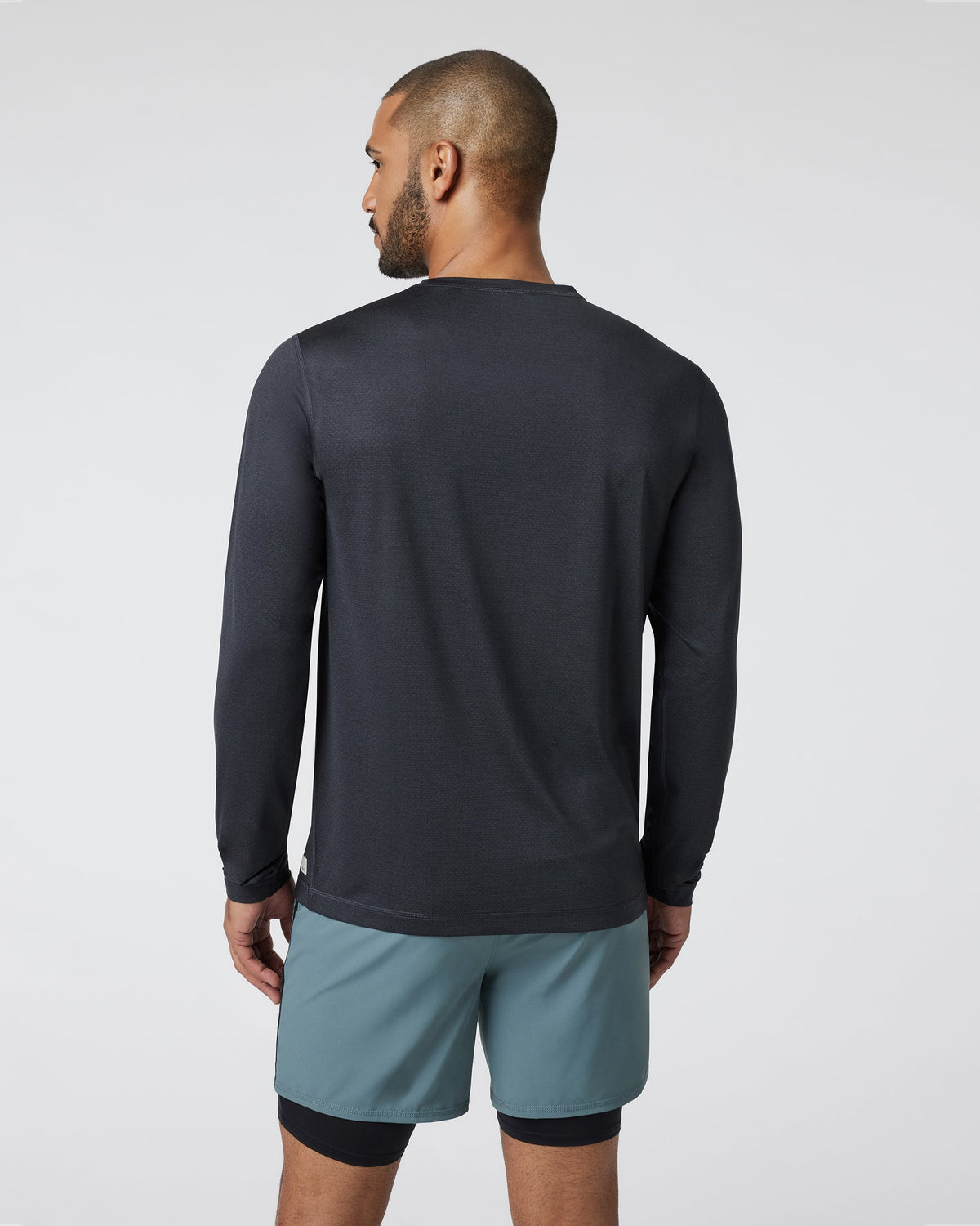Vuori Long Sleeve Tradewind Performance Tee 20