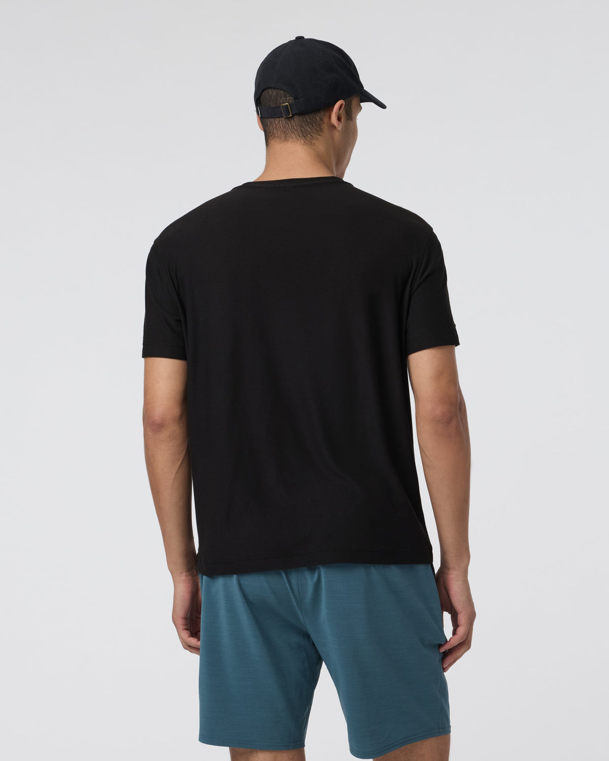 Vuori Short Sleeve Strato Pocket Tee Relaxed Fit