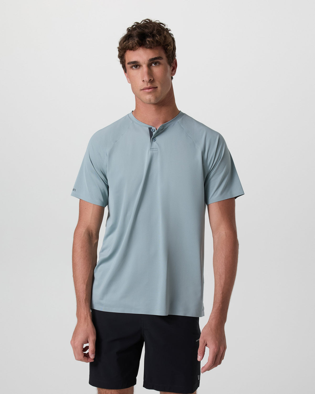 Vuori Short Sleeve Viewpoint Henley