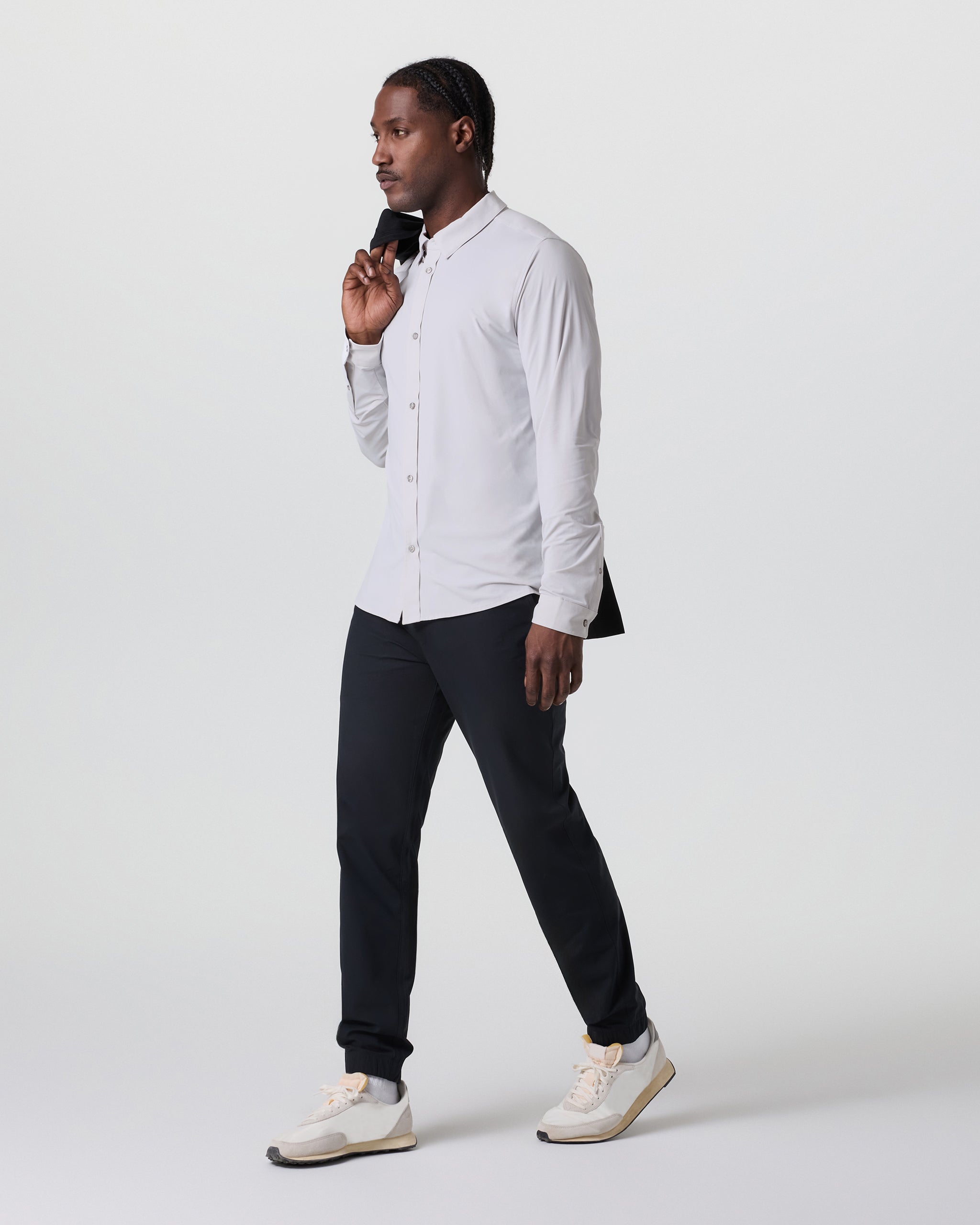 Vuori Long Sleeve Travellite Button Down