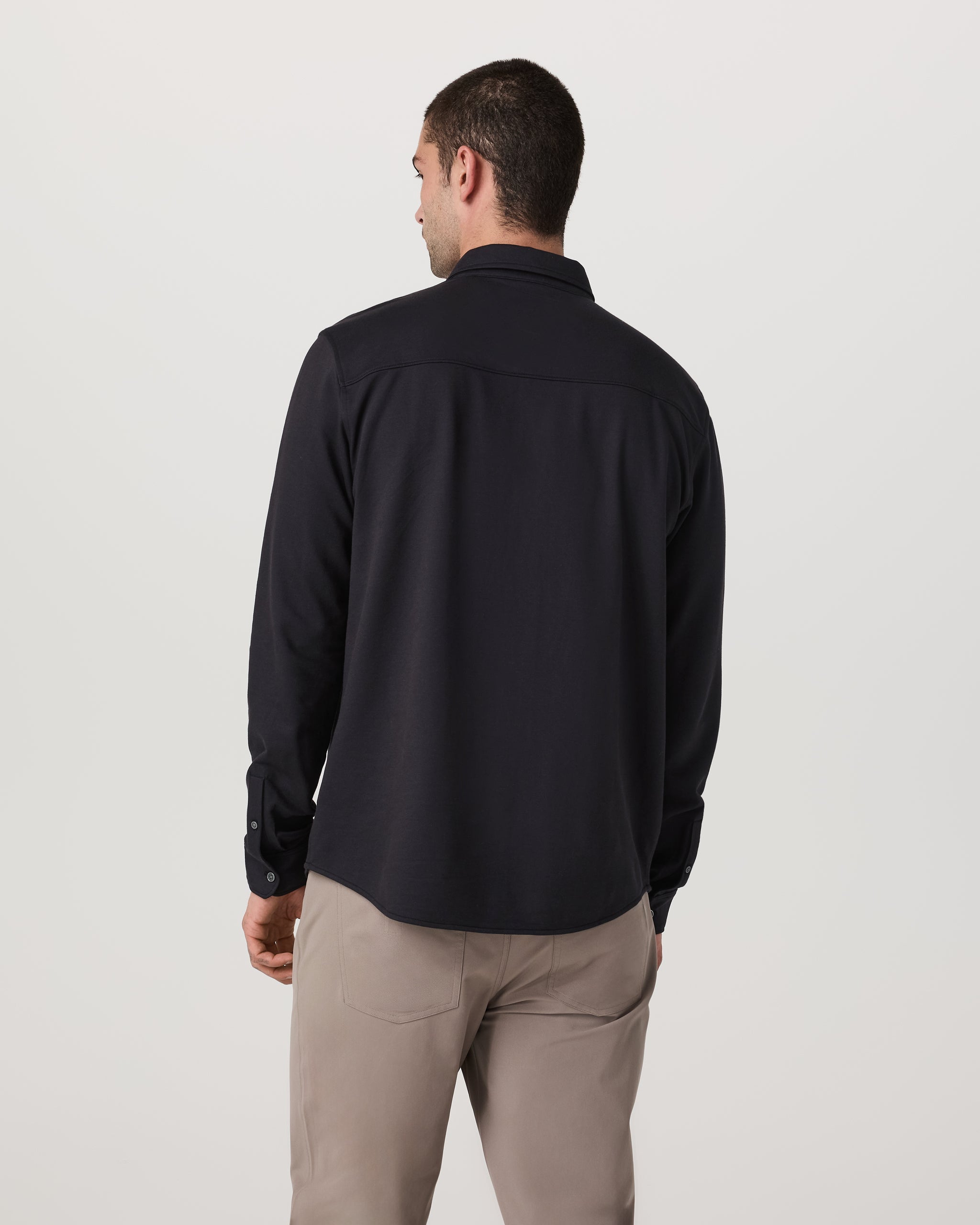 Vuori Long Sleeve Knit Oxford Button Down Classic Fit