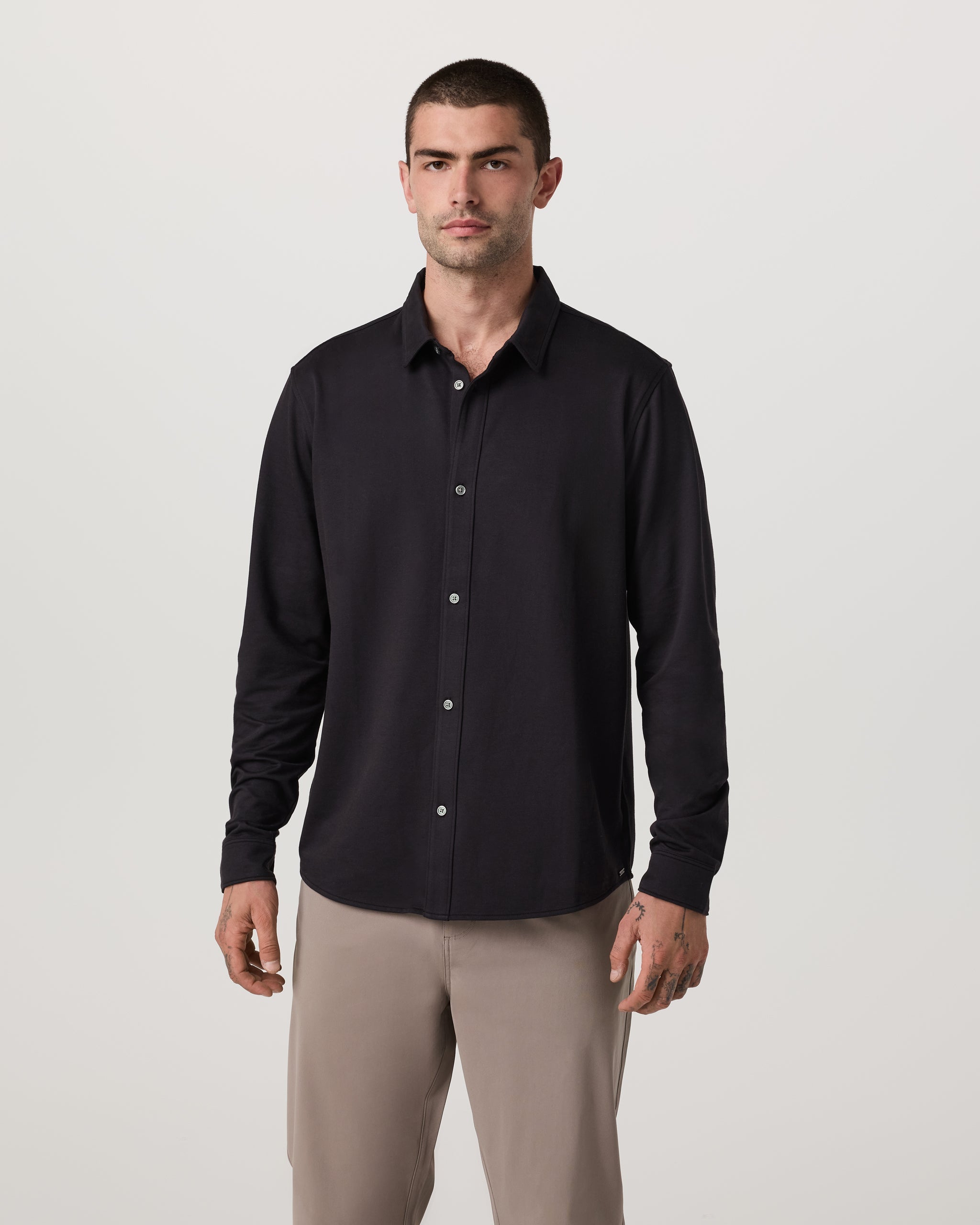 Vuori Long Sleeve Knit Oxford Button Down Classic Fit