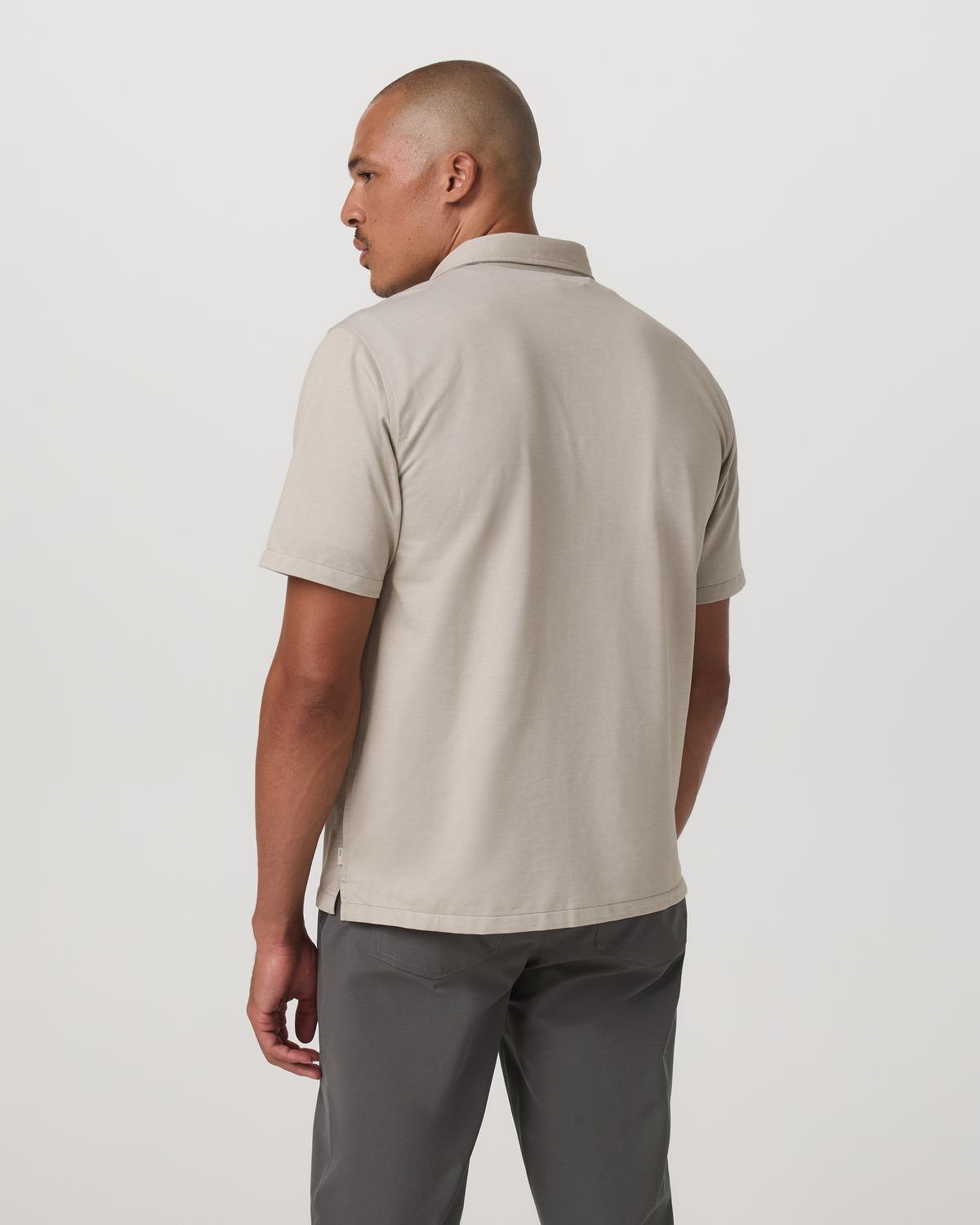 Vuori Short Sleeve Knit Oxford Camp Collar Button Down