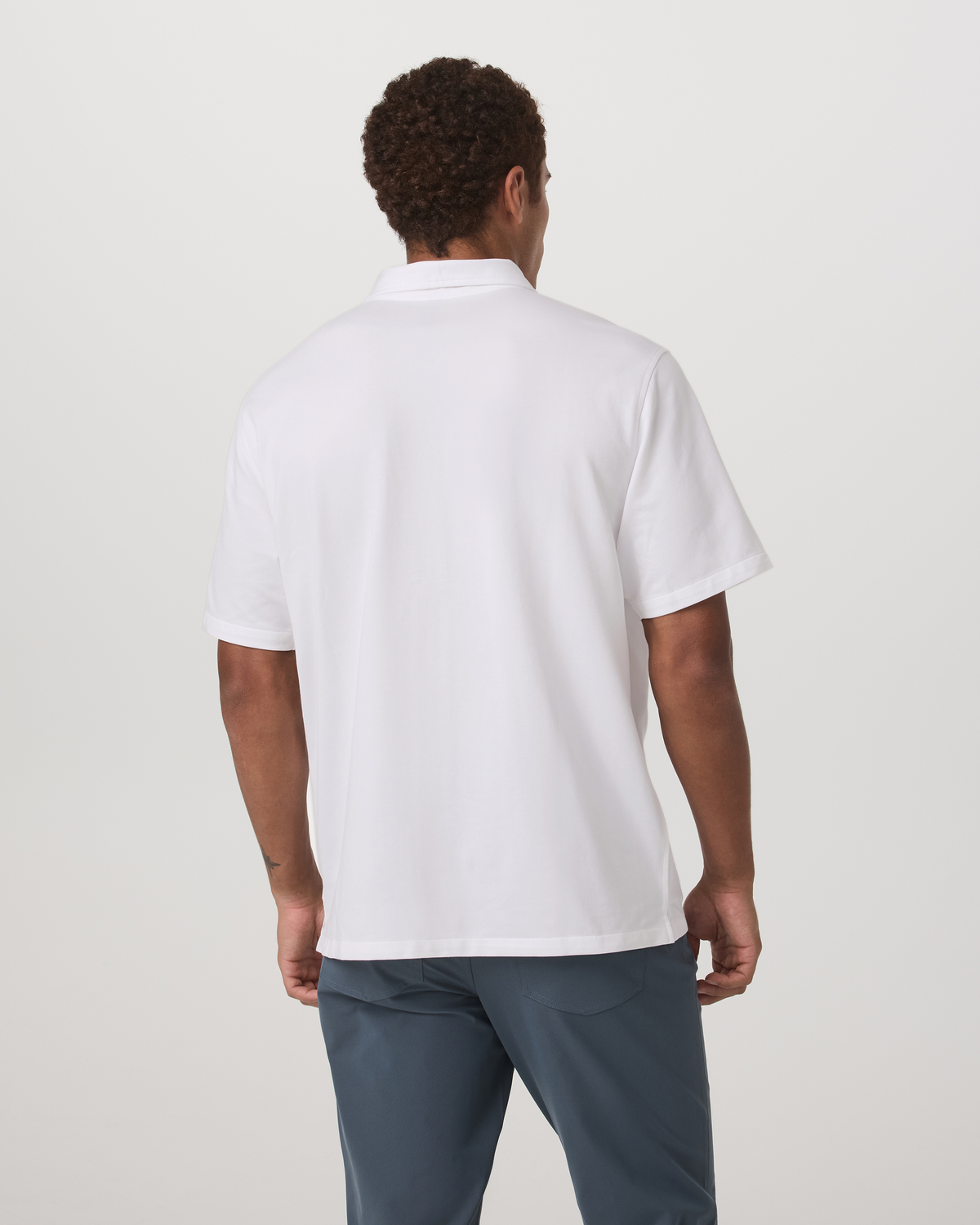 Vuori Short Sleeve Knit Oxford Camp Collar Button Down