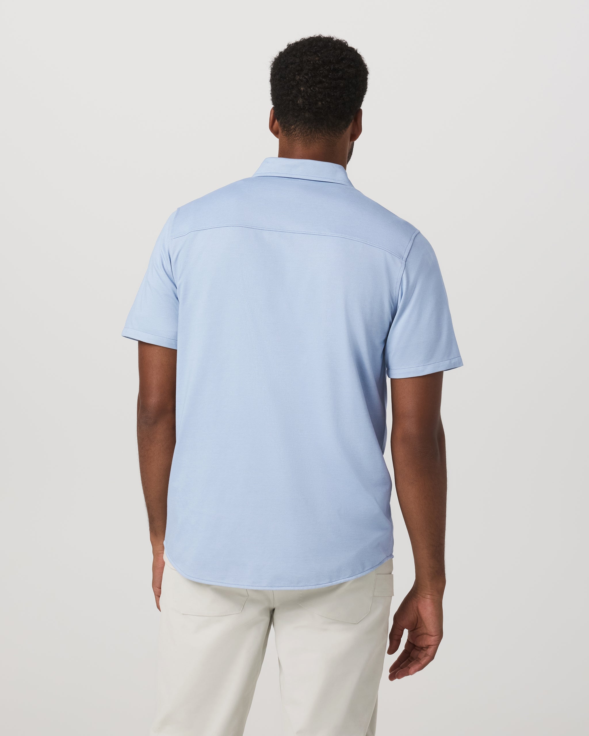 Vuori Short Sleeve Knit Oxford Button Down Classic Fit