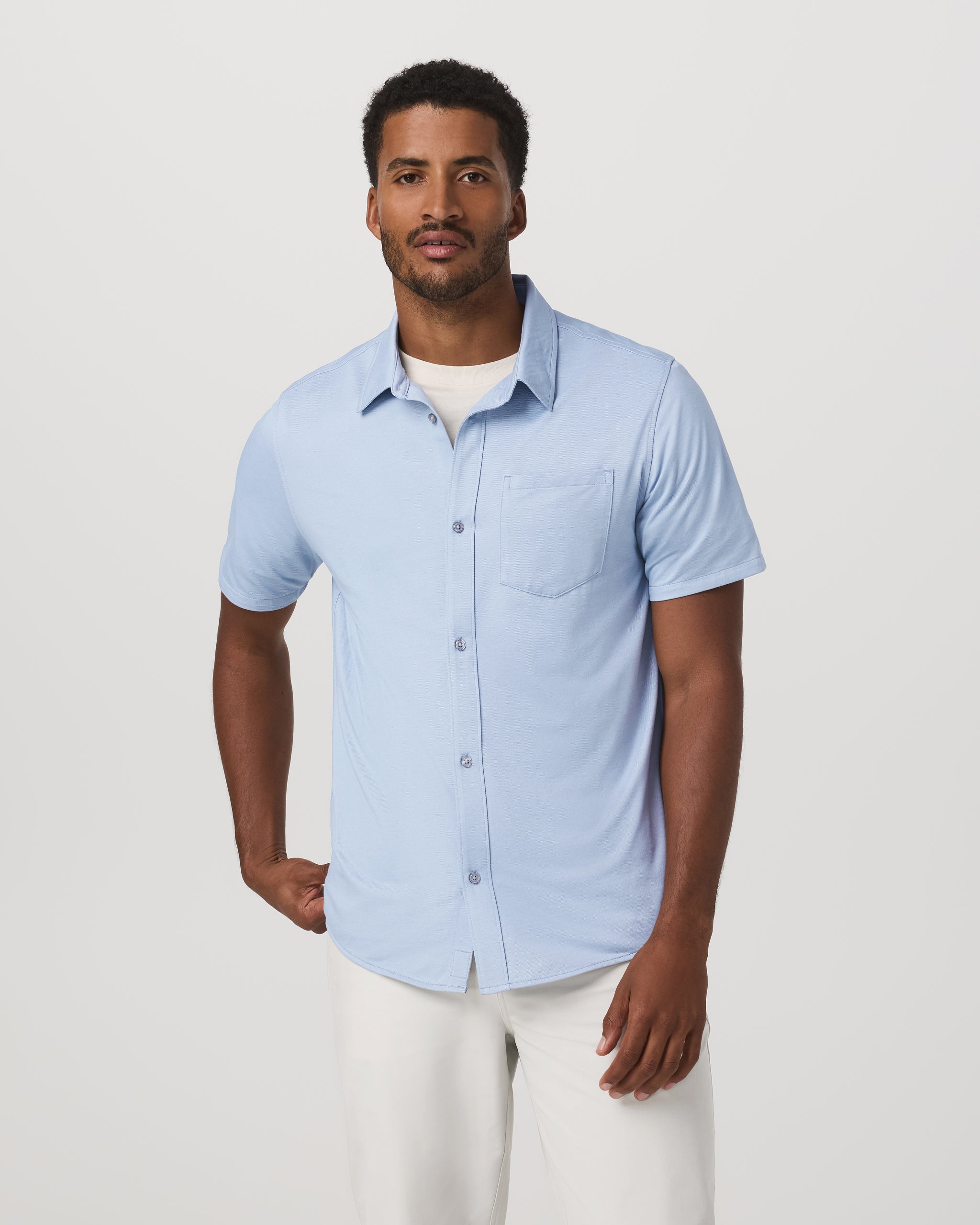 Vuori Short Sleeve Knit Oxford Button Down Classic Fit
