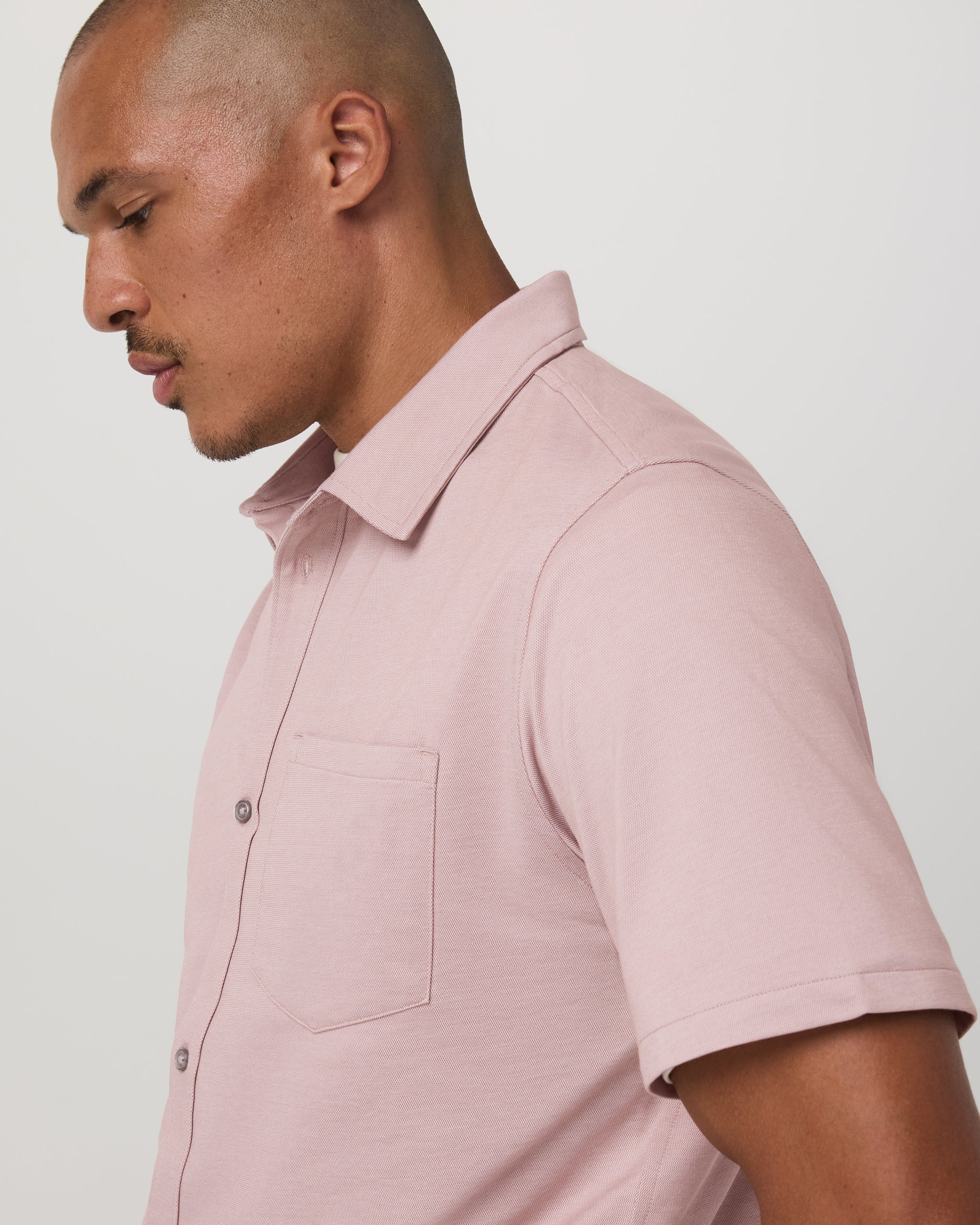 Vuori Short Sleeve Knit Oxford Button Down Classic Fit