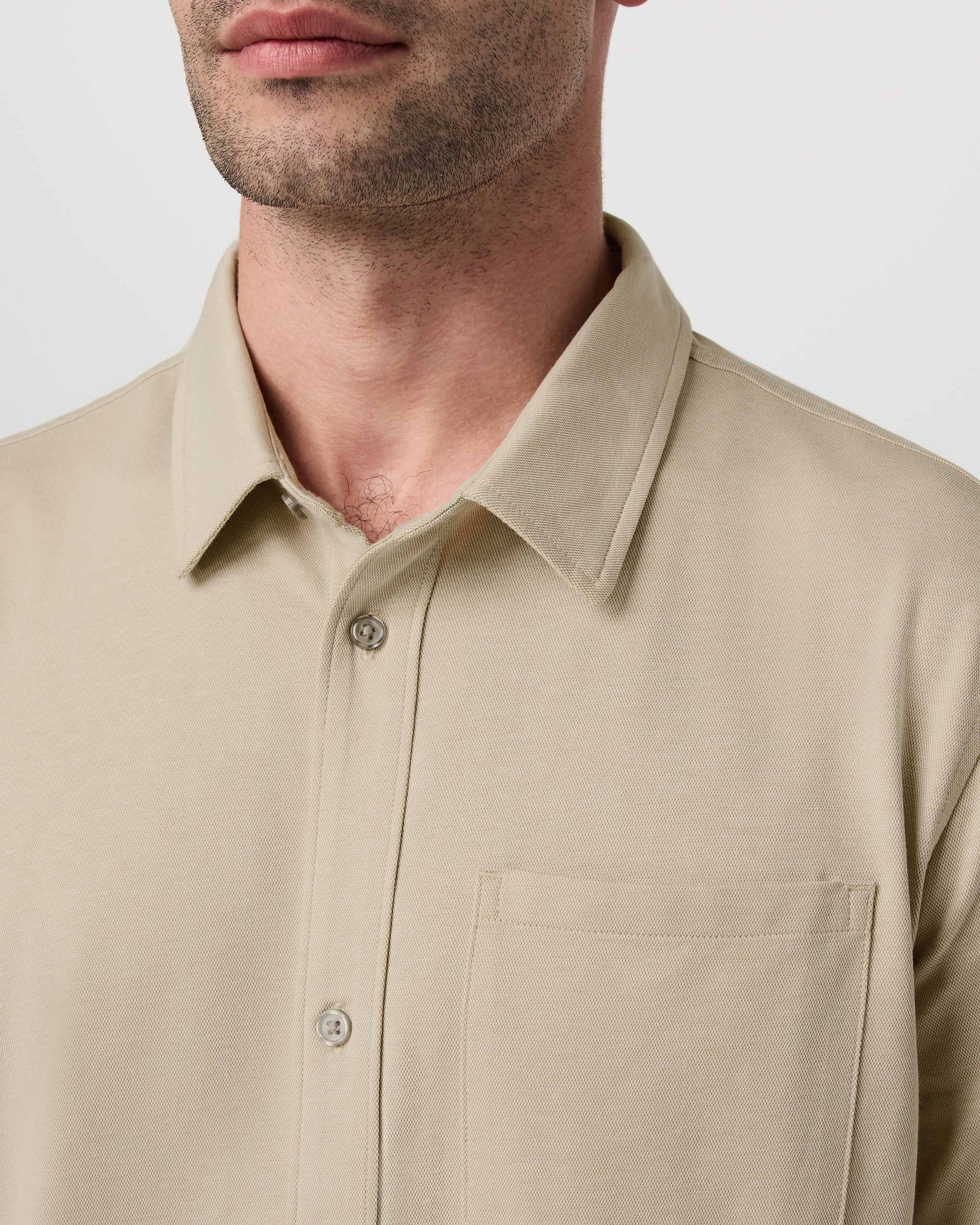Vuori Short Sleeve Knit Oxford Button Down Classic Fit