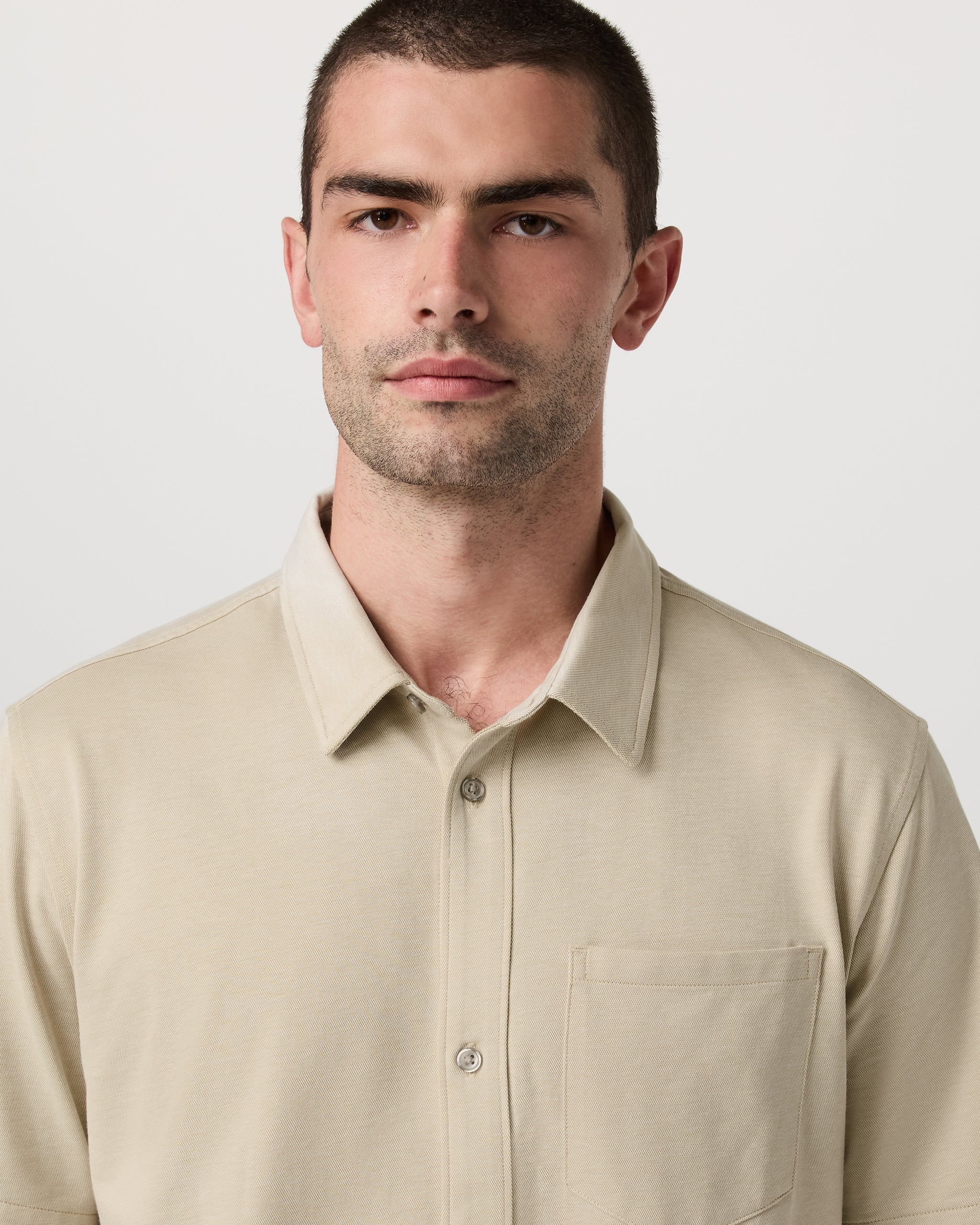 Vuori Short Sleeve Knit Oxford Button Down Classic Fit