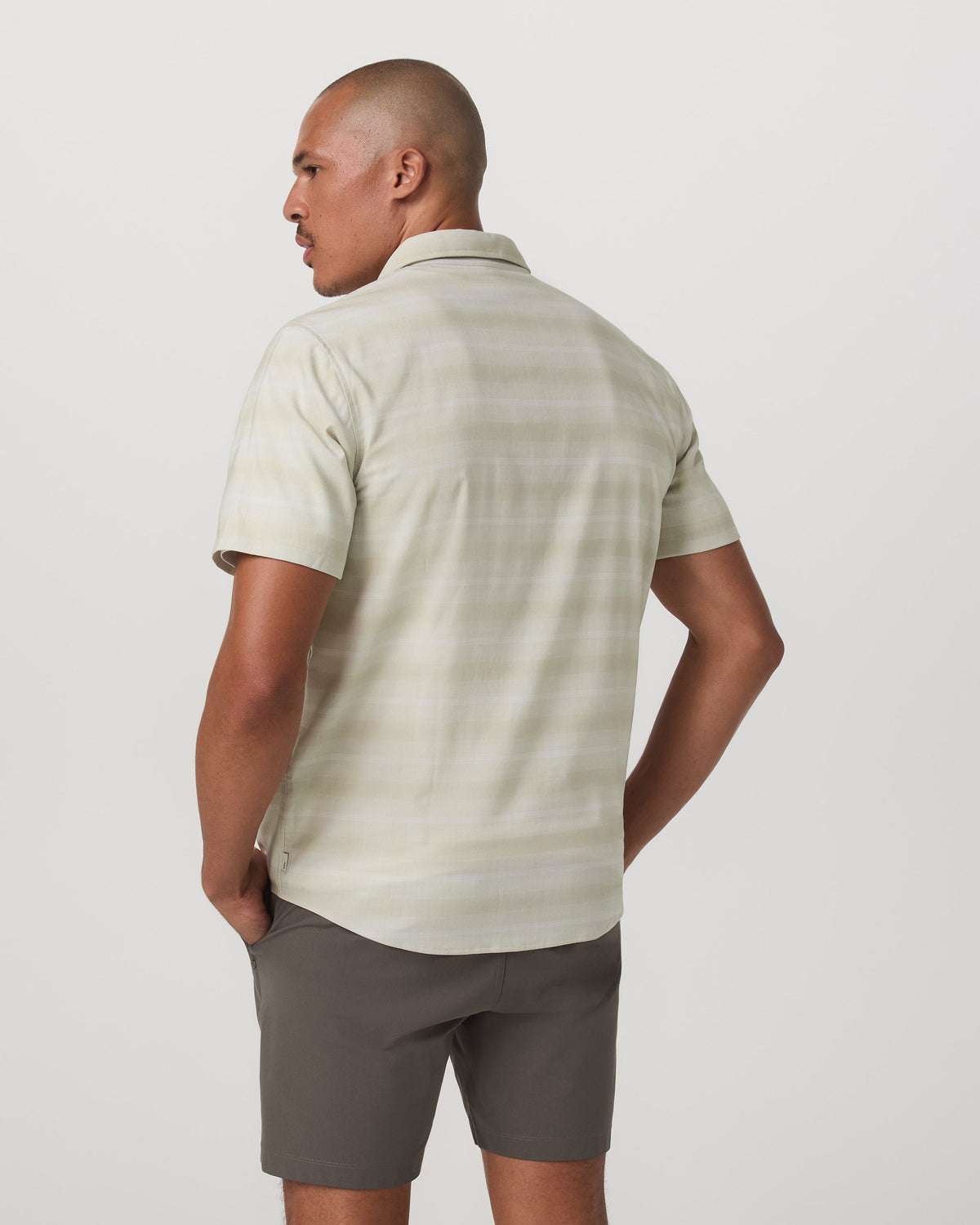 Vuori Short Sleeve Plaid Button Down Shirt