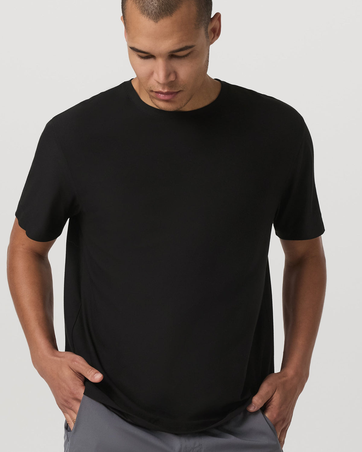 Vuori Short Sleeve Strato Tech Tee Relaxed Fit