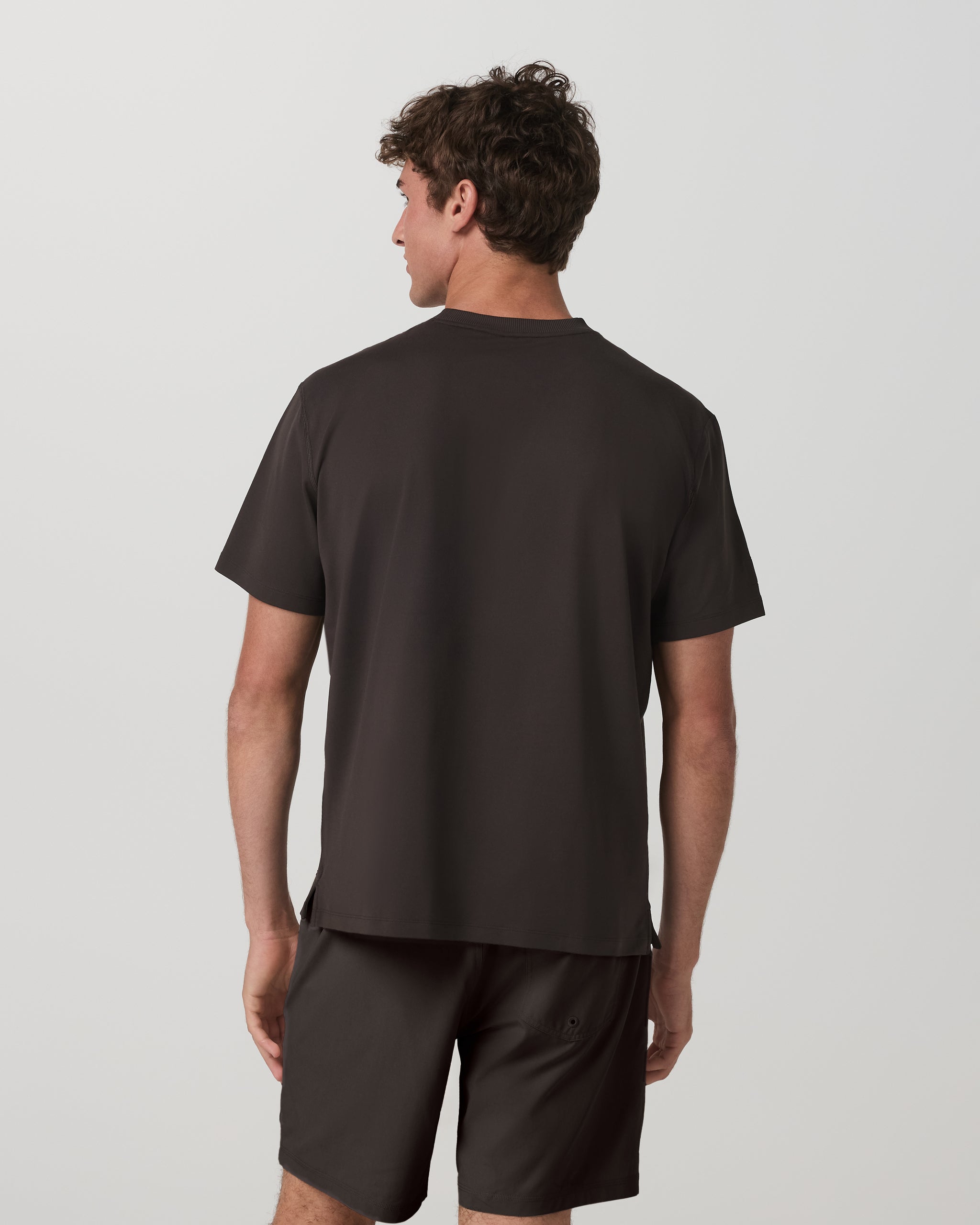 Vuori Short Sleeve Ponto Pocket Tee Relaxed Fit