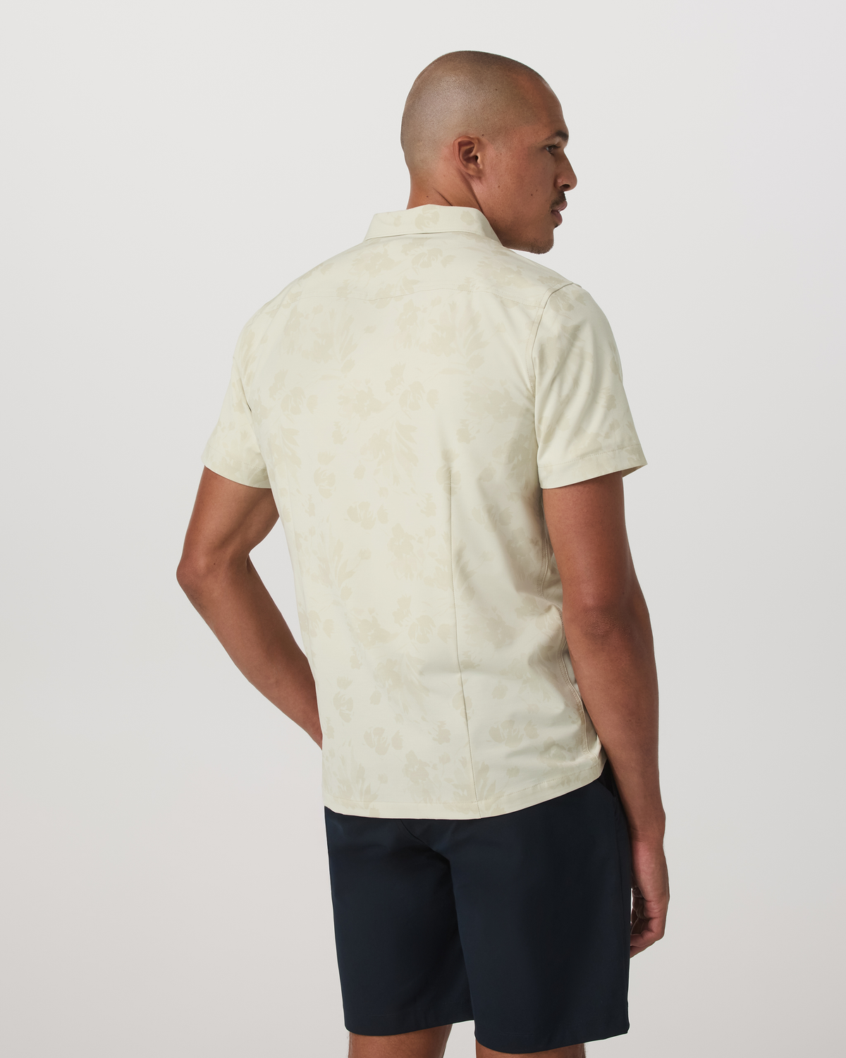 Vuori Short Sleeve Bridge Button Down