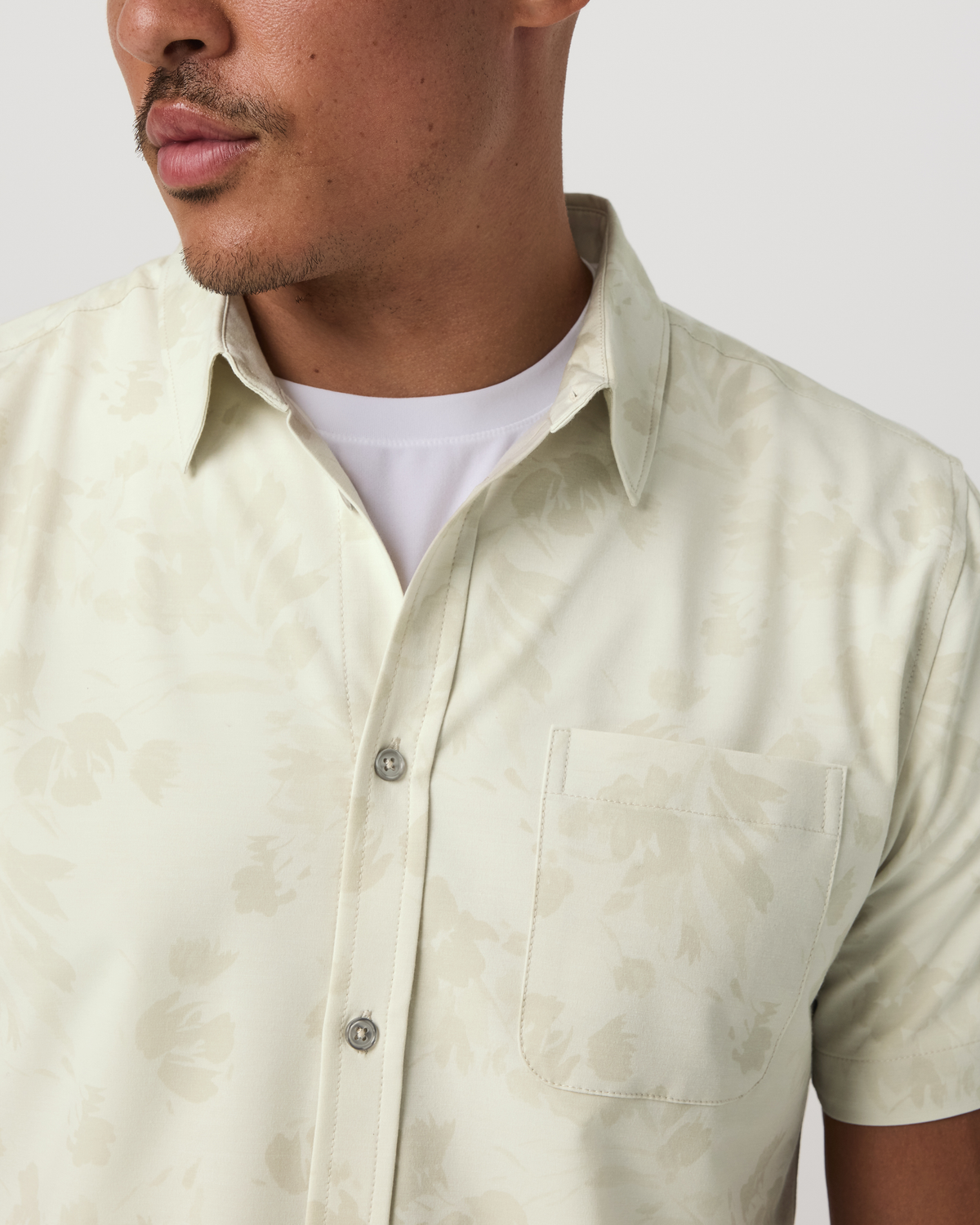 Vuori Short Sleeve Bridge Button Down