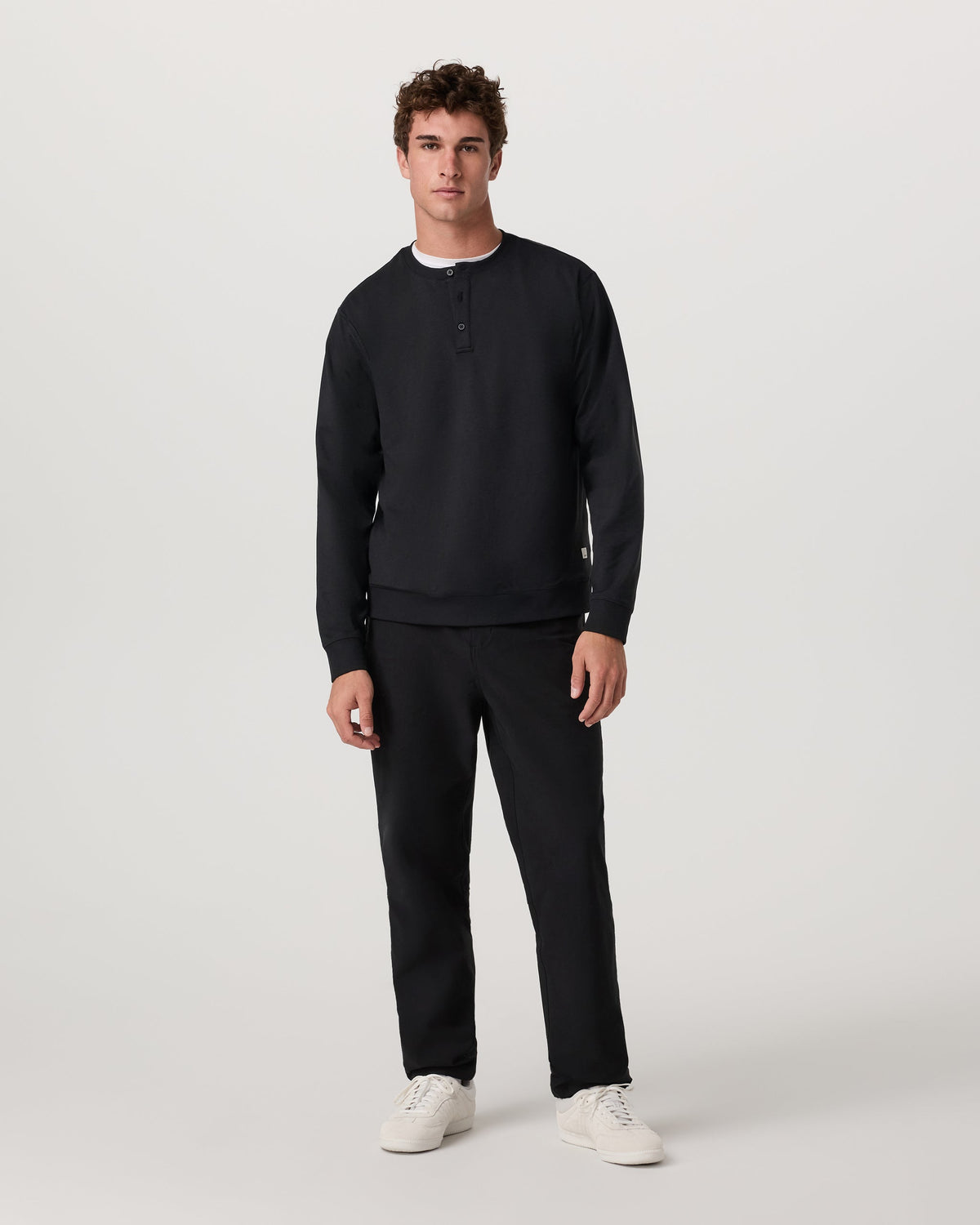 Vuori Long Sleeve Coronado Henley Relaxed Fit