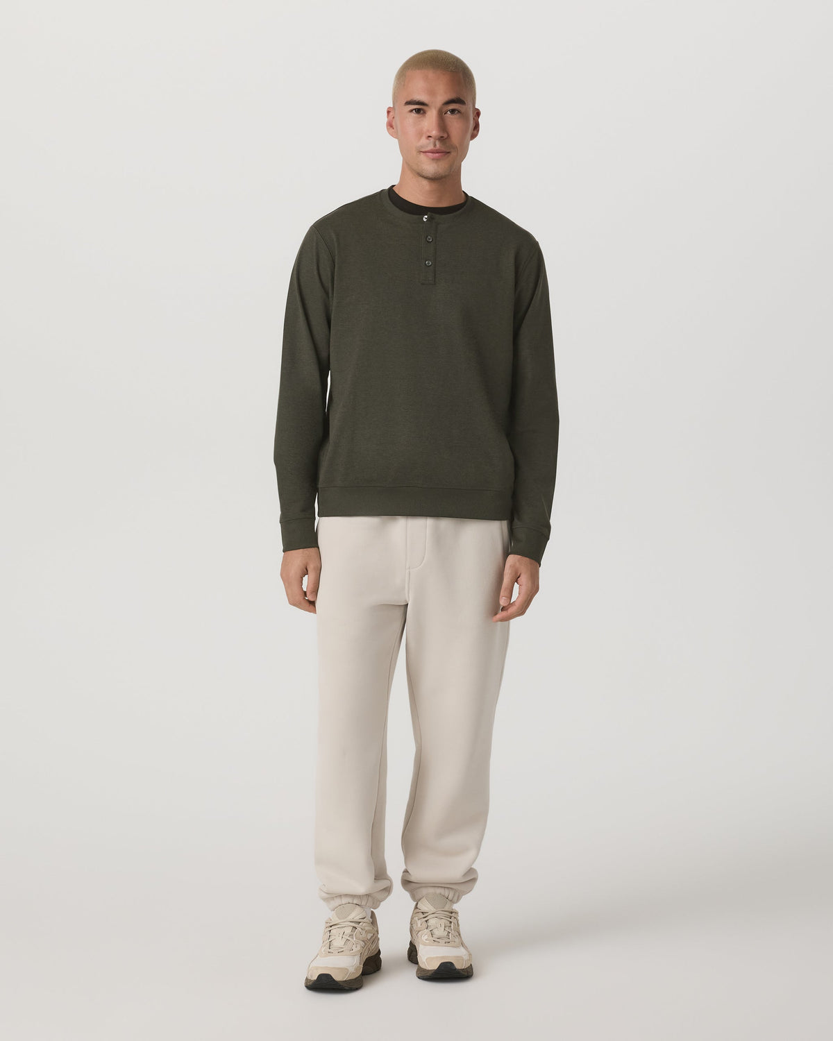 Vuori Long Sleeve Coronado Henley Relaxed Fit