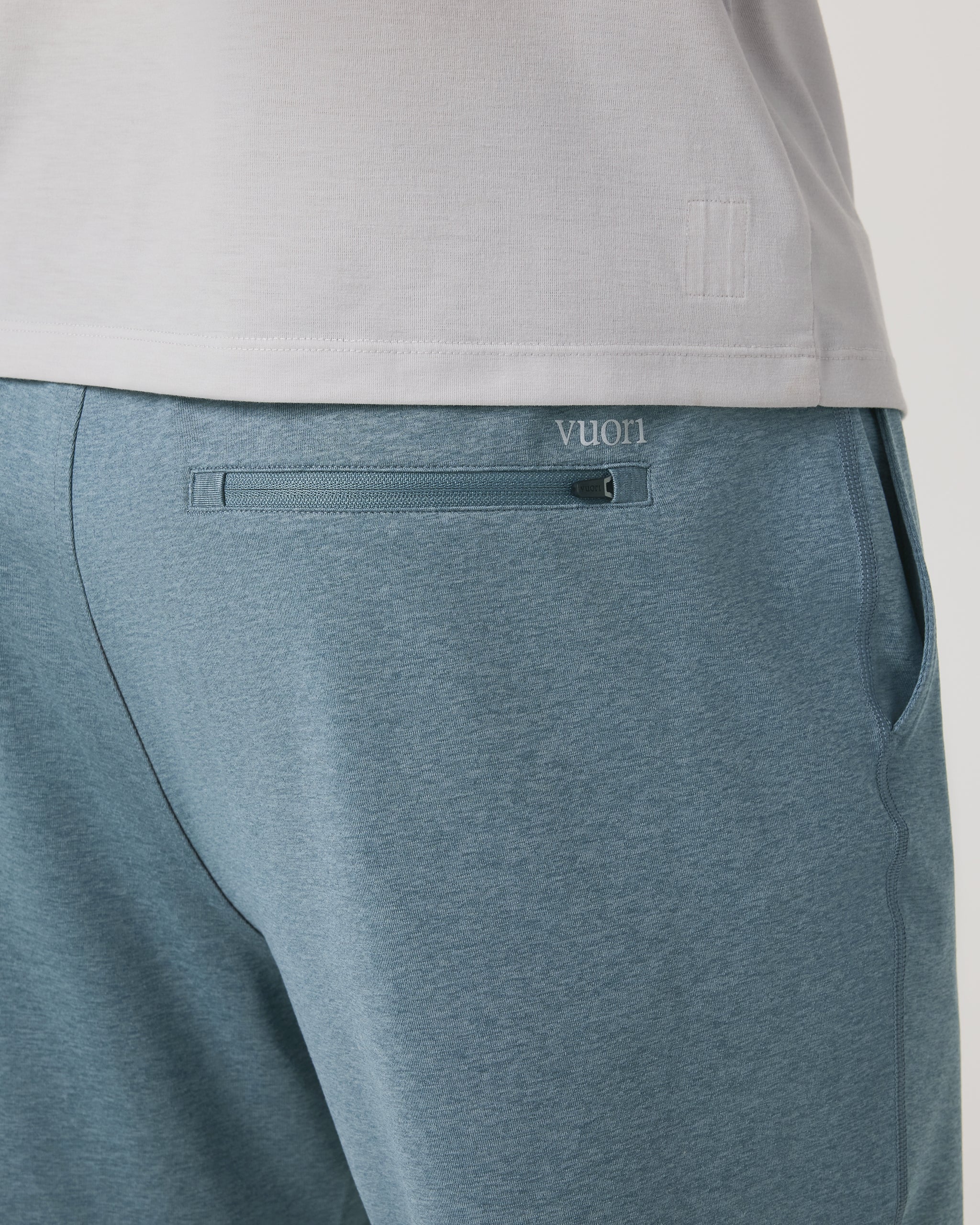 Vuori Sunday Performance Short 8