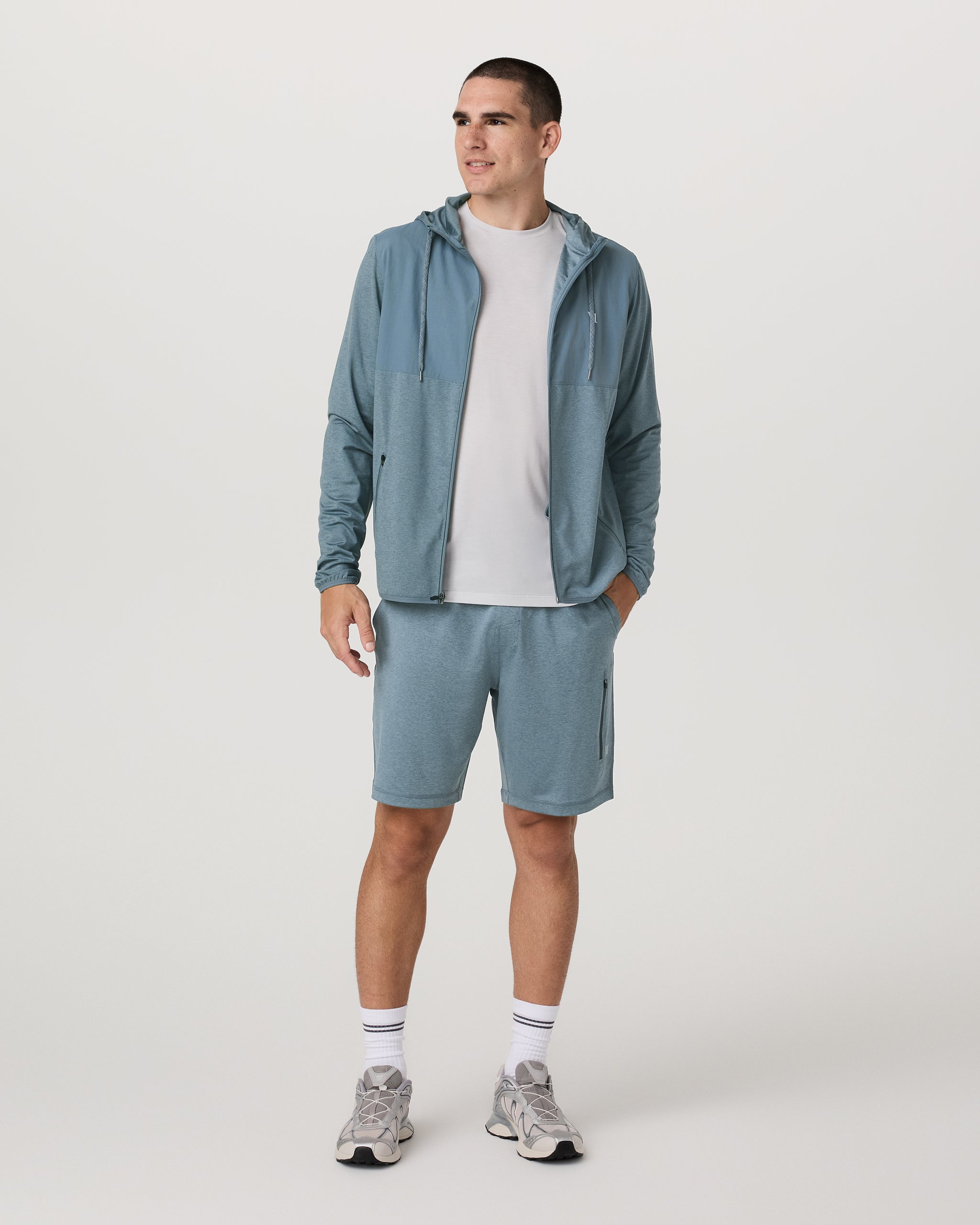 Vuori Sunday Performance Short 8