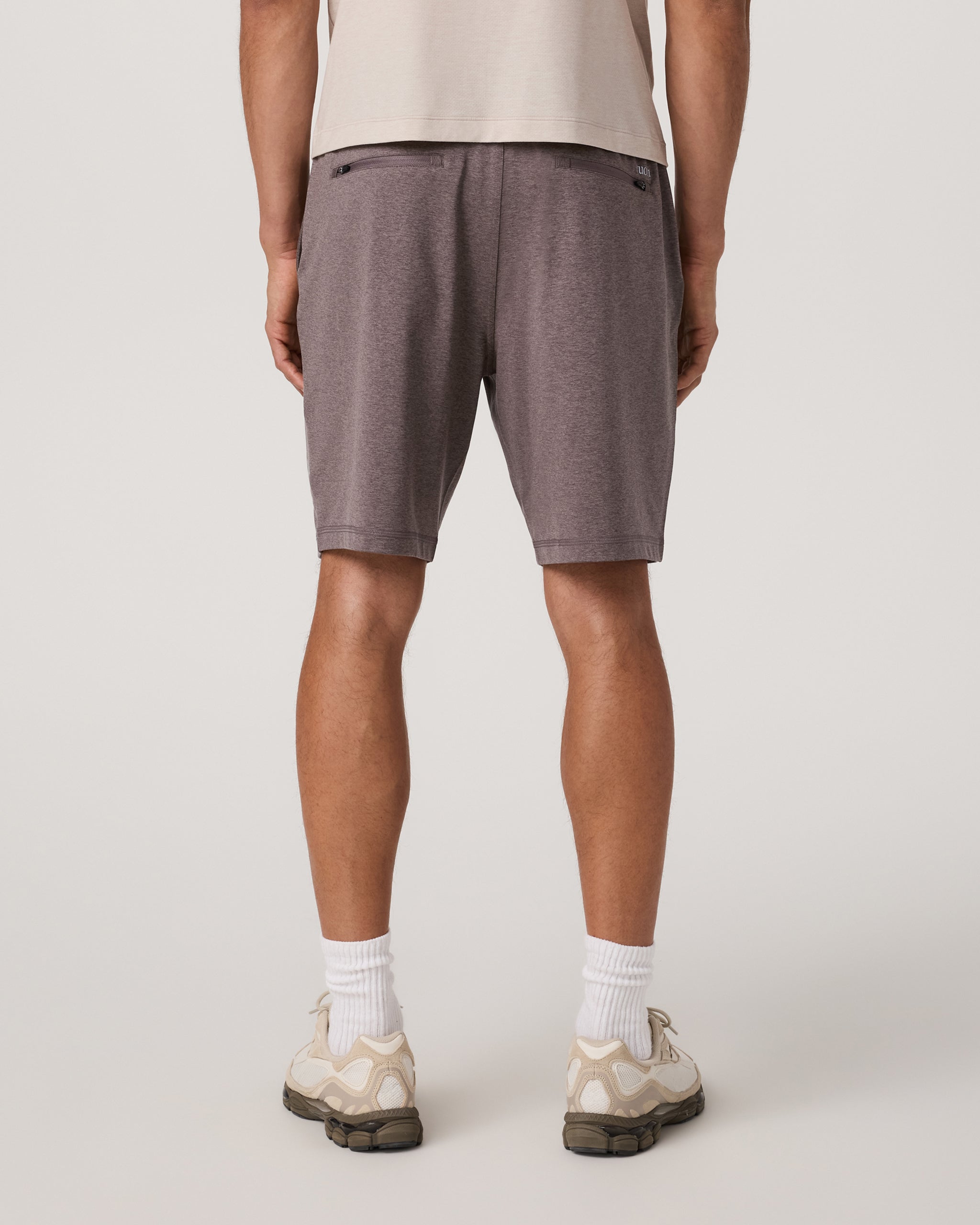 Vuori Sunday Performance Short 8