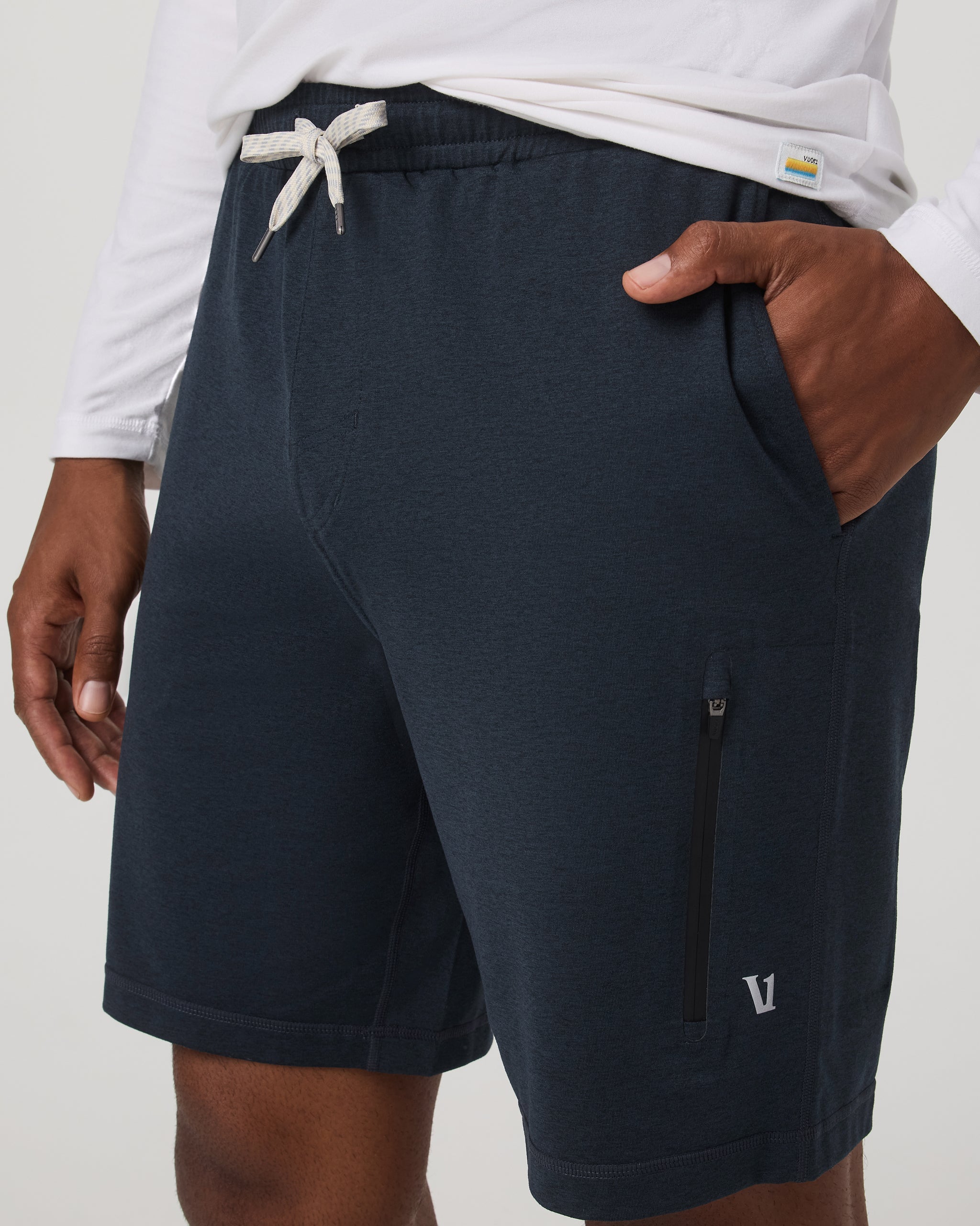 Vuori Sunday Performance Short 8