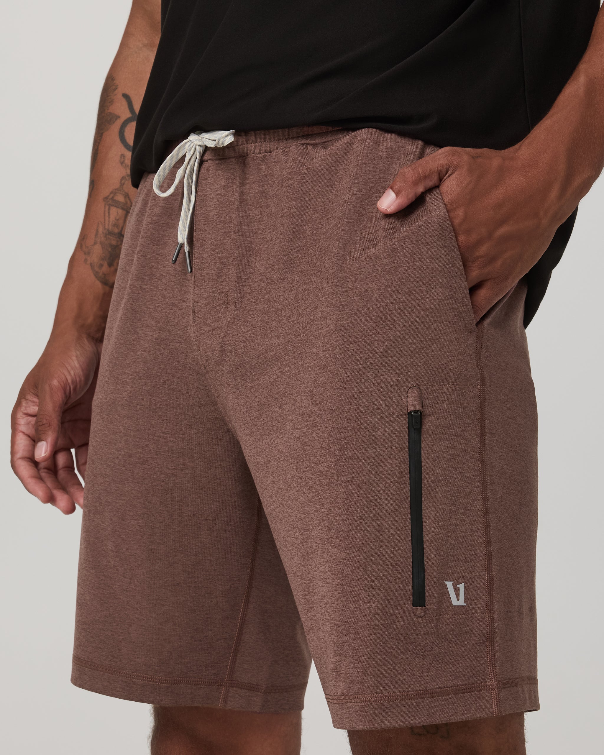 Vuori Sunday Performance Short 8