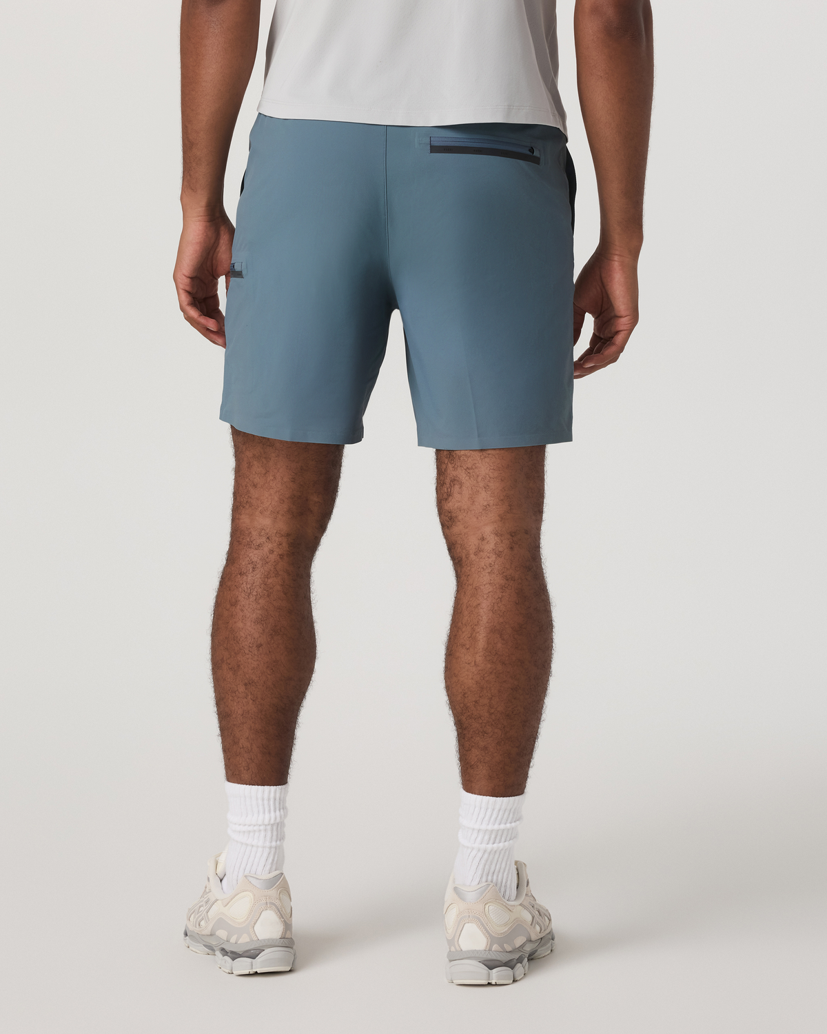 Vuori Grafton Short Unlined 7