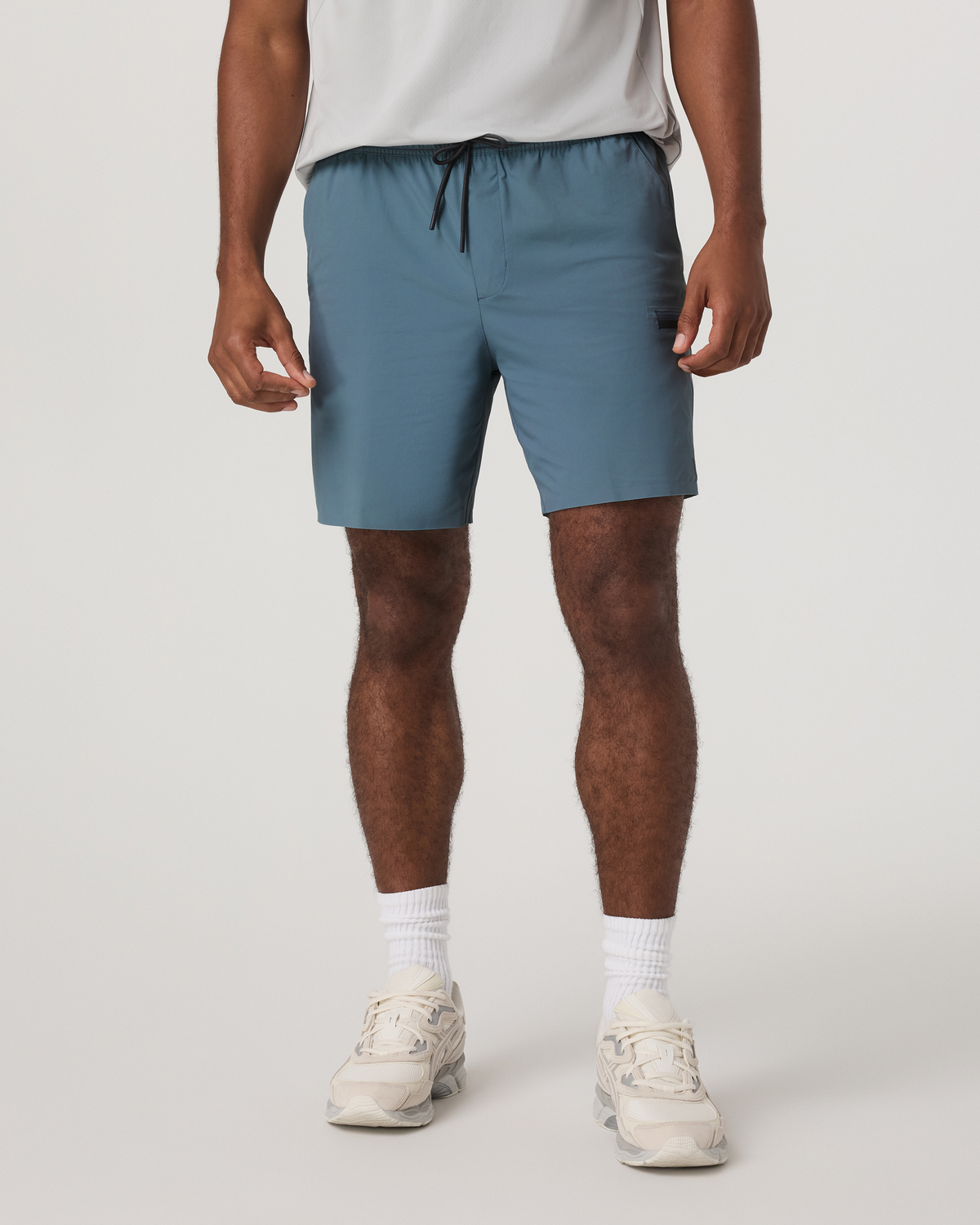 Vuori Grafton Short Unlined 7