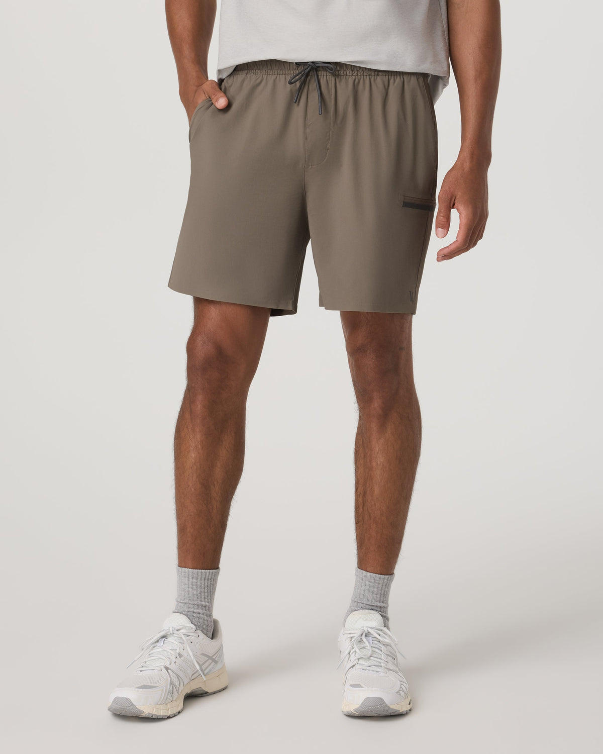 Vuori Grafton Short Unlined 7