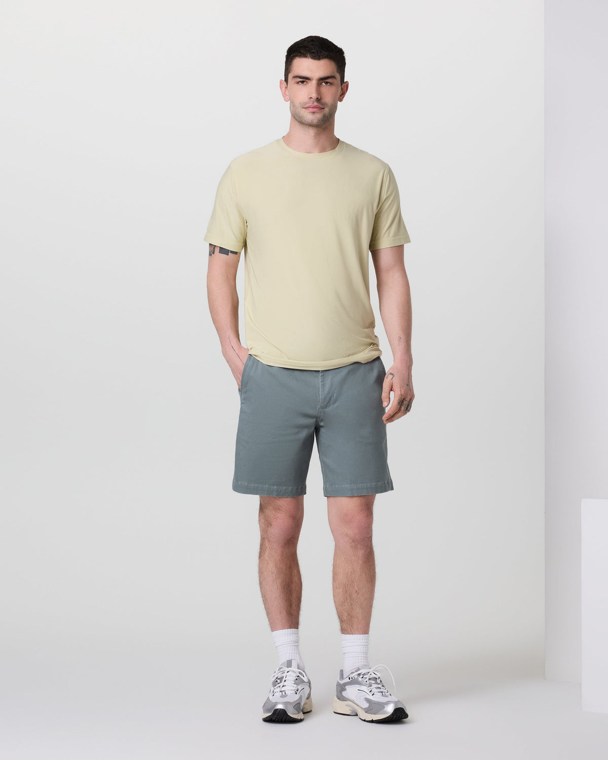 Vuori Fletcher Chino Short 8