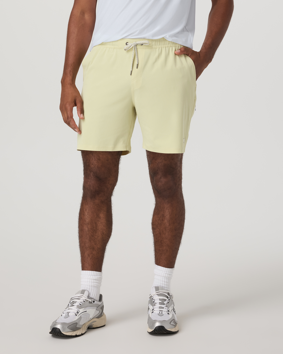 Vuori Banks Session Short Unlined 7