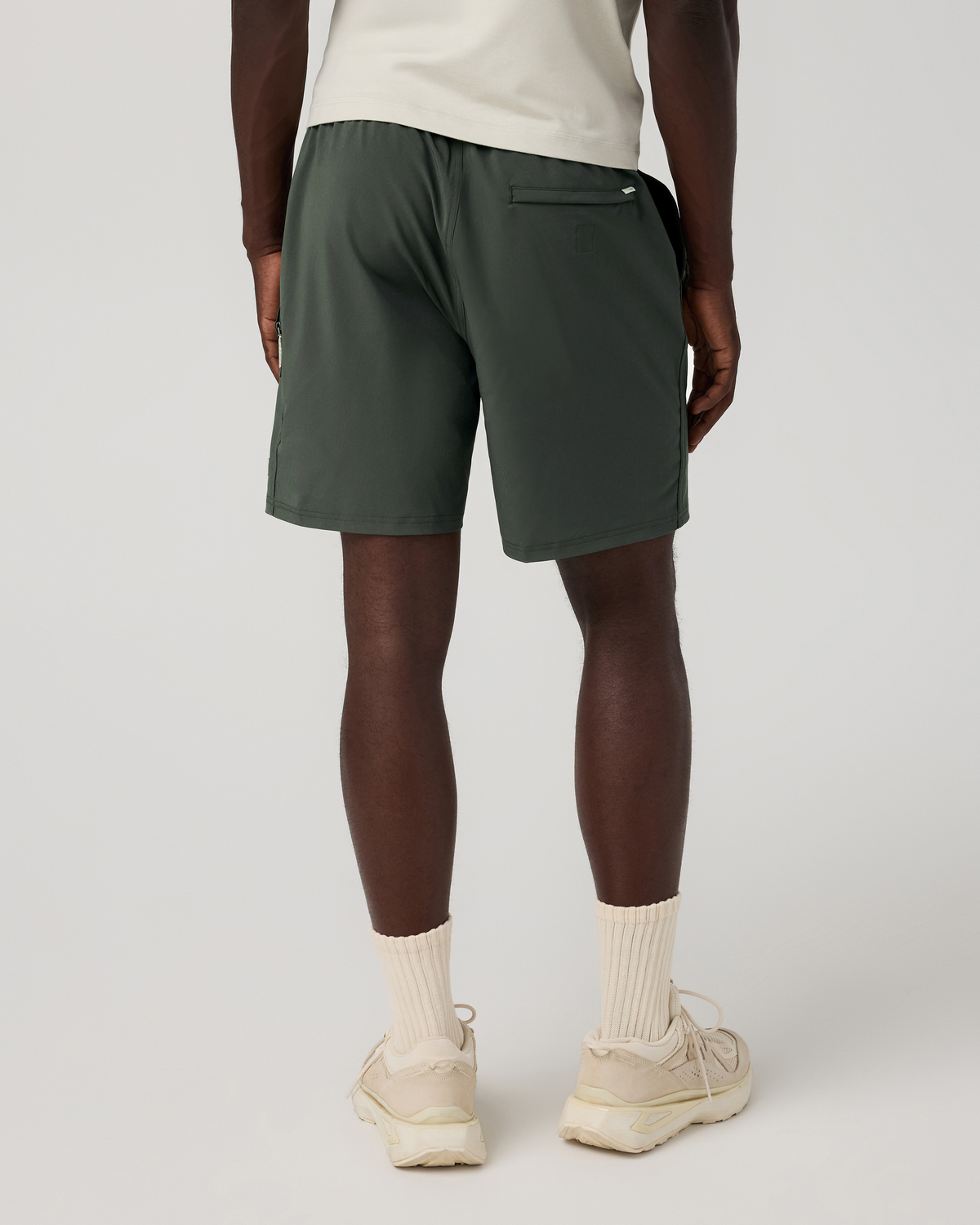 Vuori Banks Session Short Unlined 7
