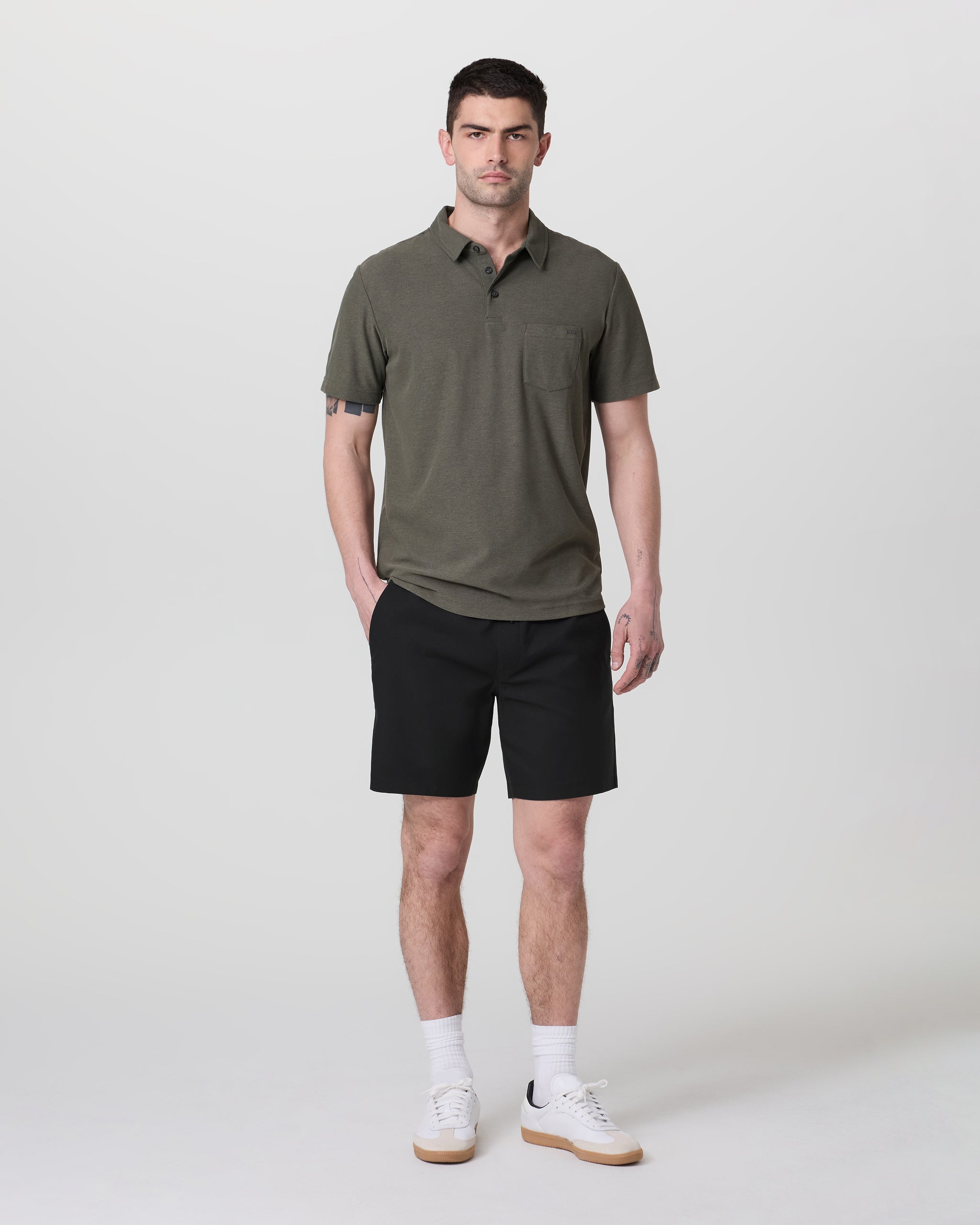 Vuori Cascade Crinkle Elastic Waist Short 8