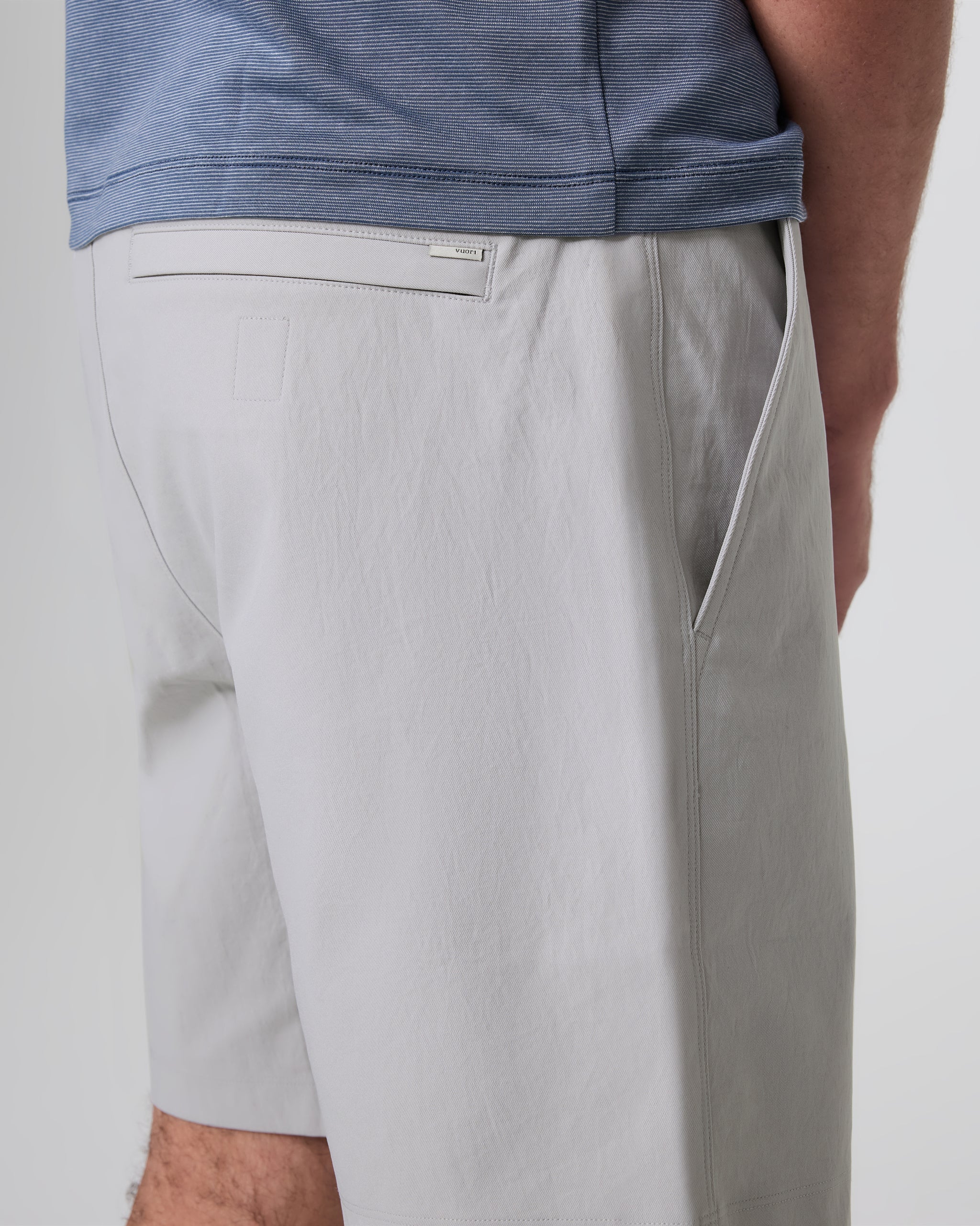 Vuori Cascade Crinkle Elastic Waist Short 8