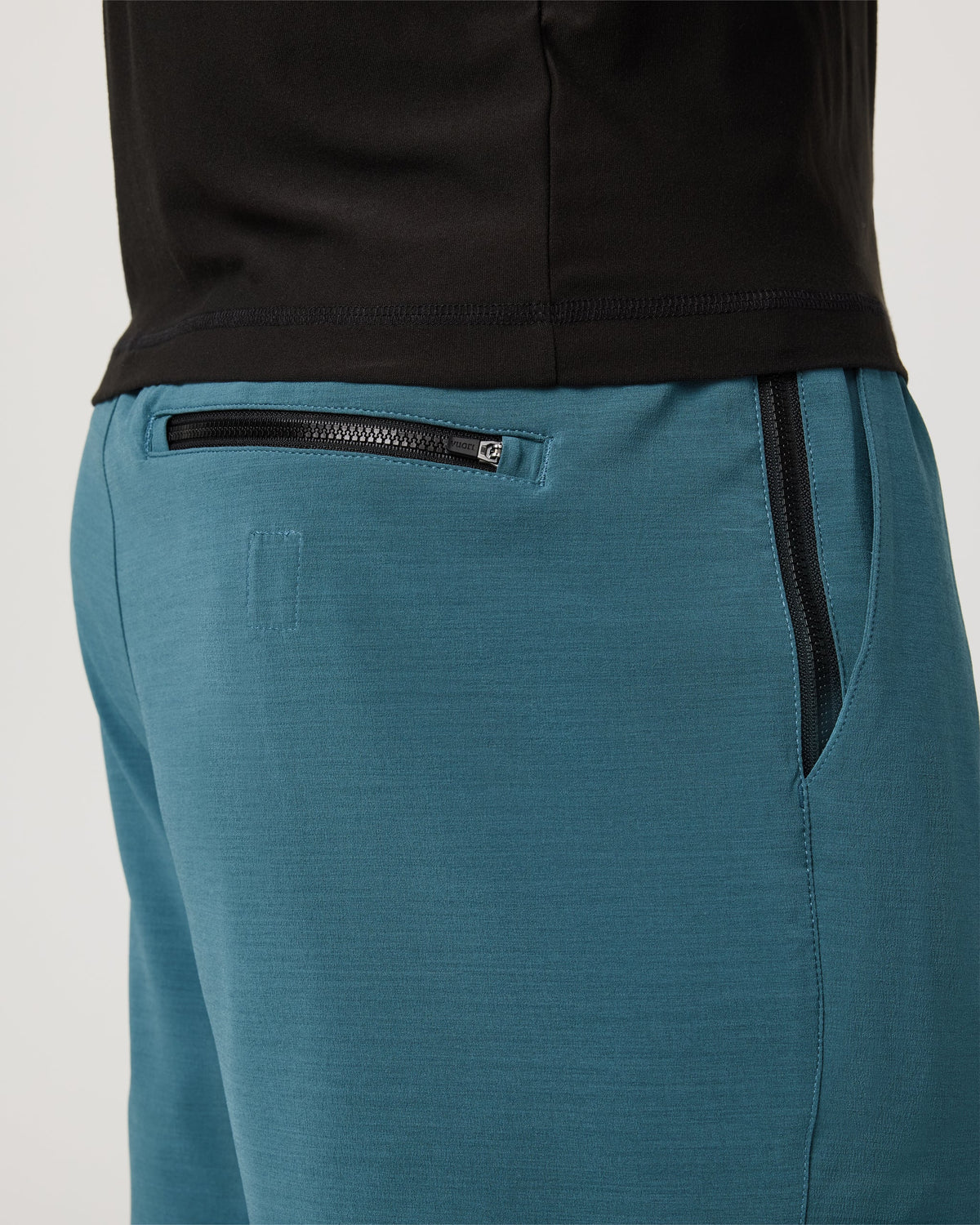 Vuori Elevate Kore Short Unlined 7