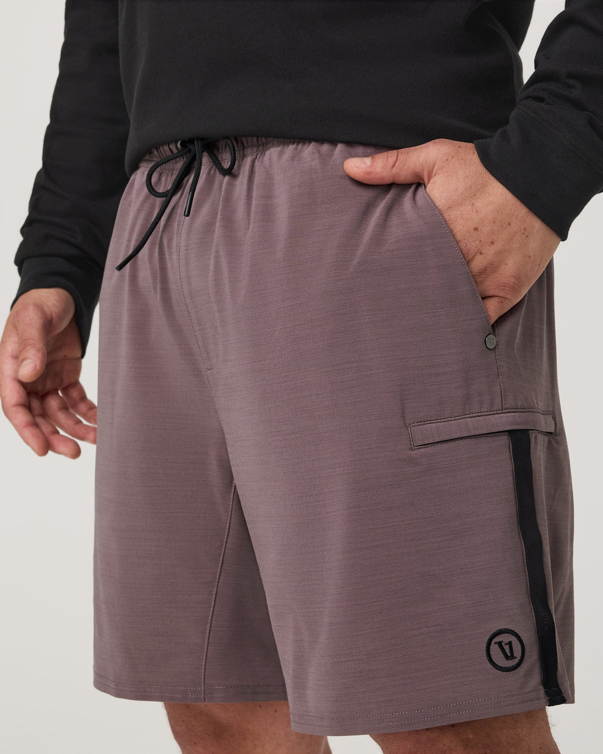 Vuori Elevate Kore Utility Short Lined 7