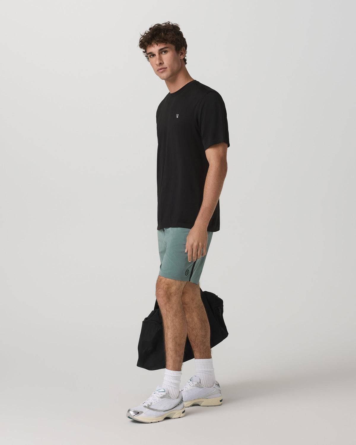 Vuori Elevate Kore Utility Short Lined 7