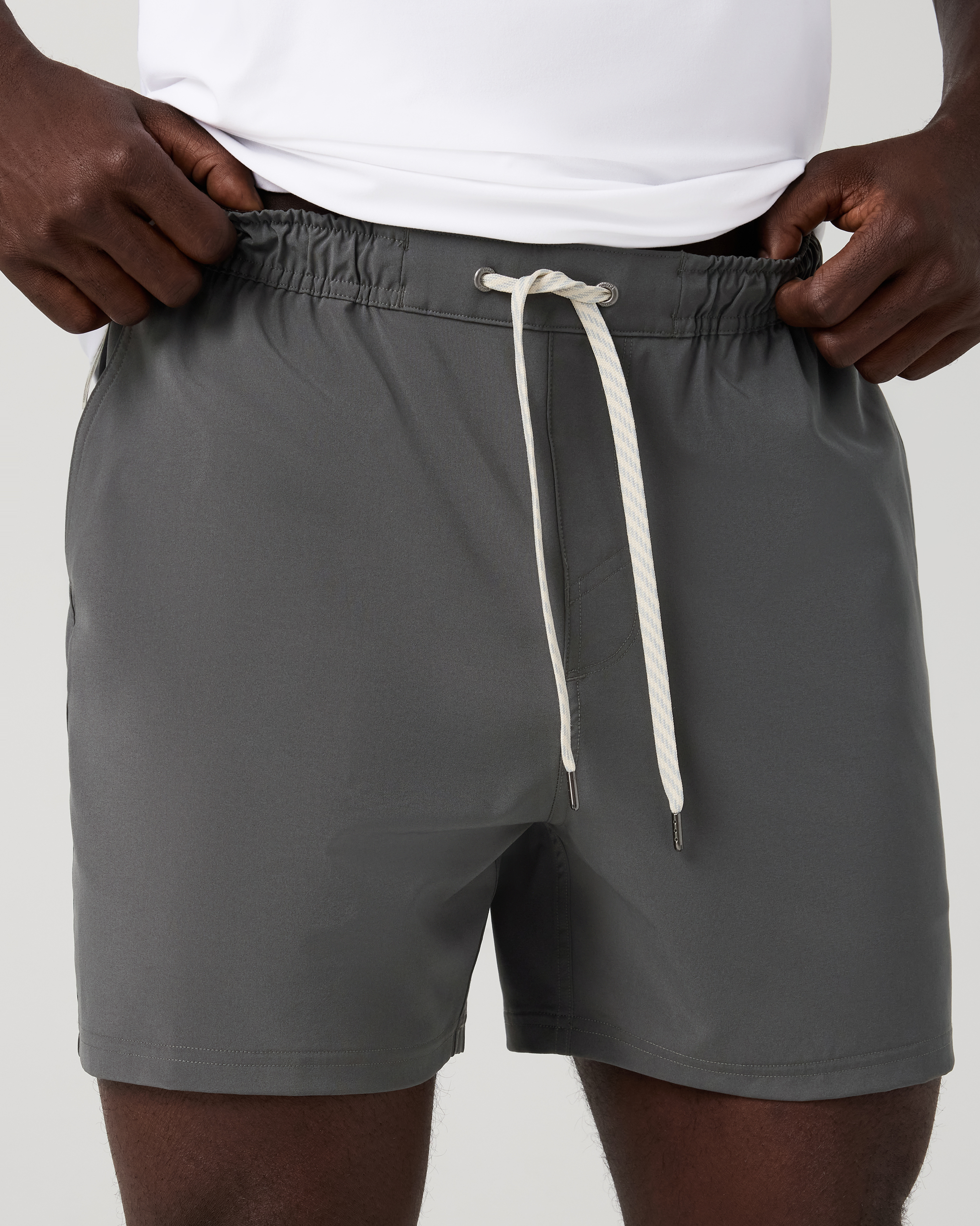 Vuori Banks Session Short Unlined 5